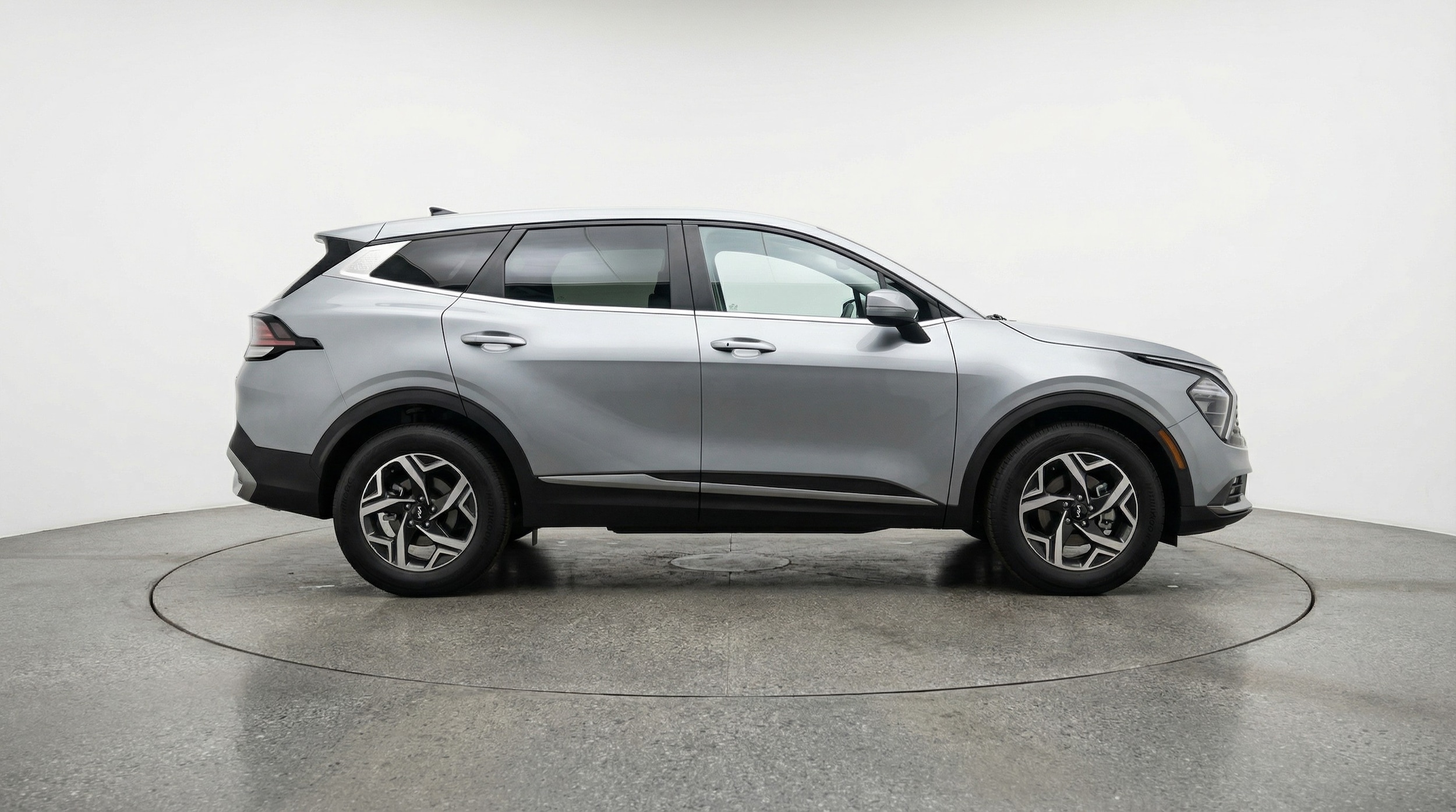 Thumbnail: 2025 Kia Sportage - 8