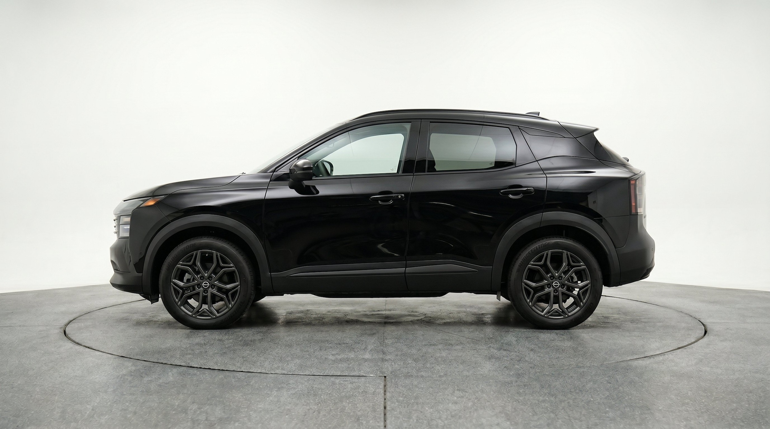 Thumbnail: 2026 Nissan Kicks - 5
