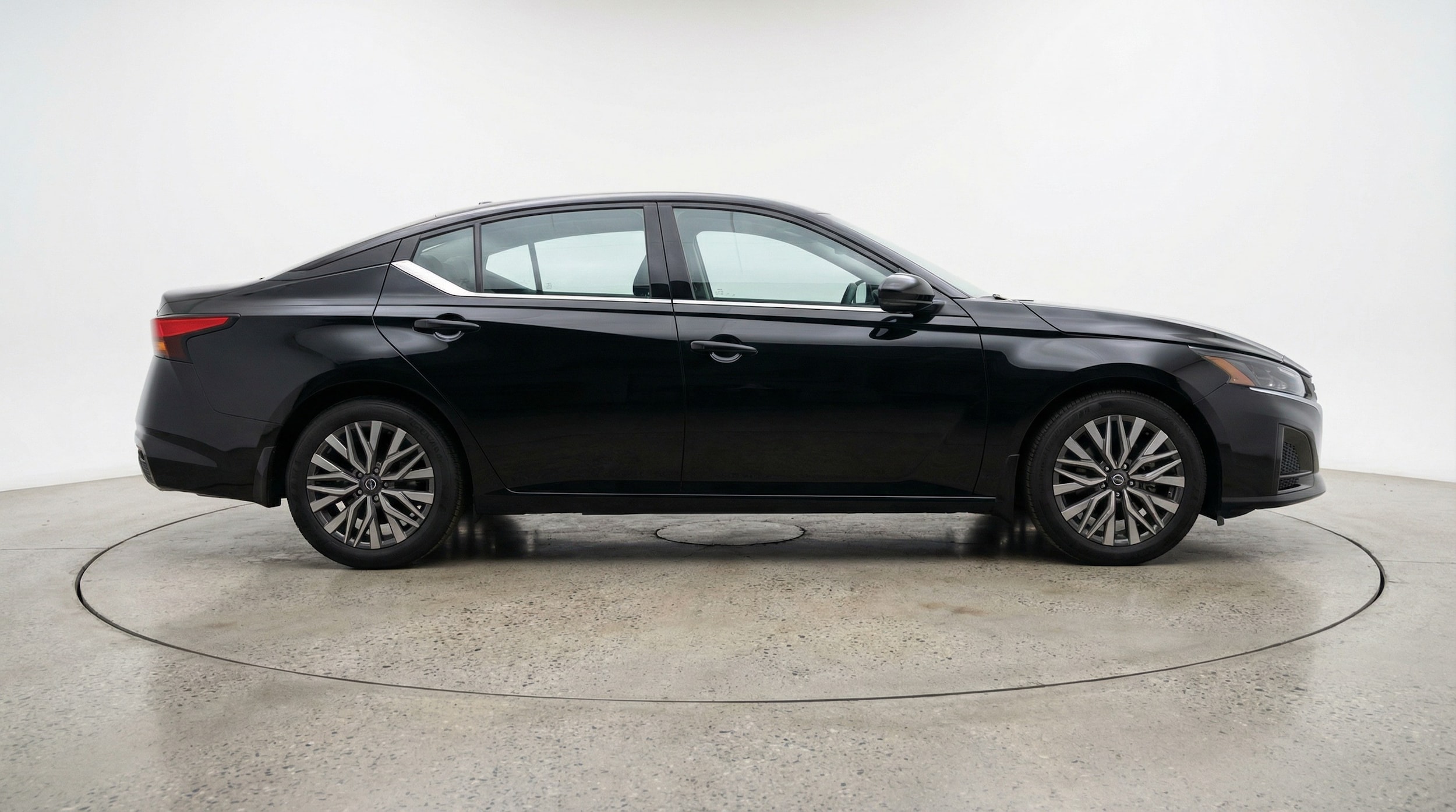 Thumbnail: 2025 Nissan Altima - 8