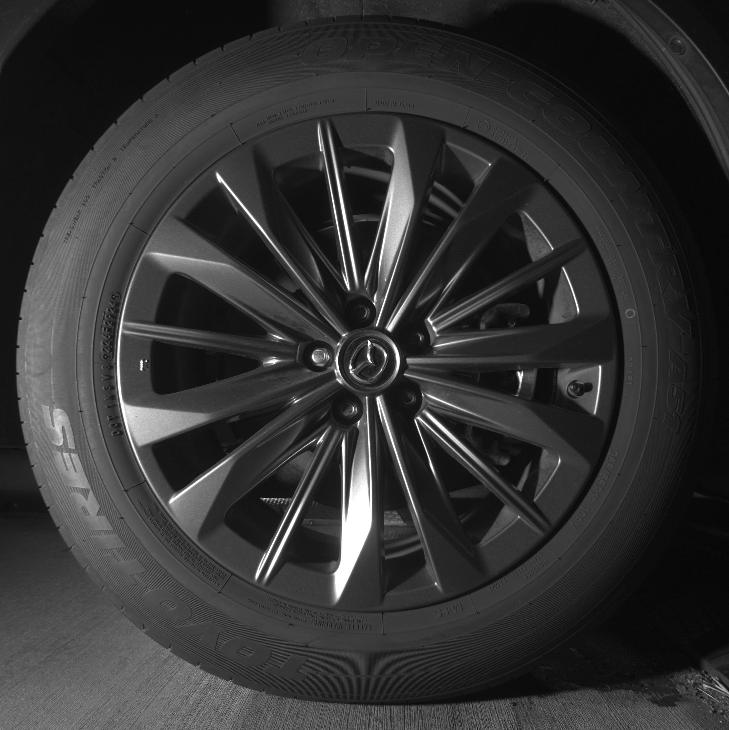 Thumbnail: 2025 Mazda CX-70 - 15