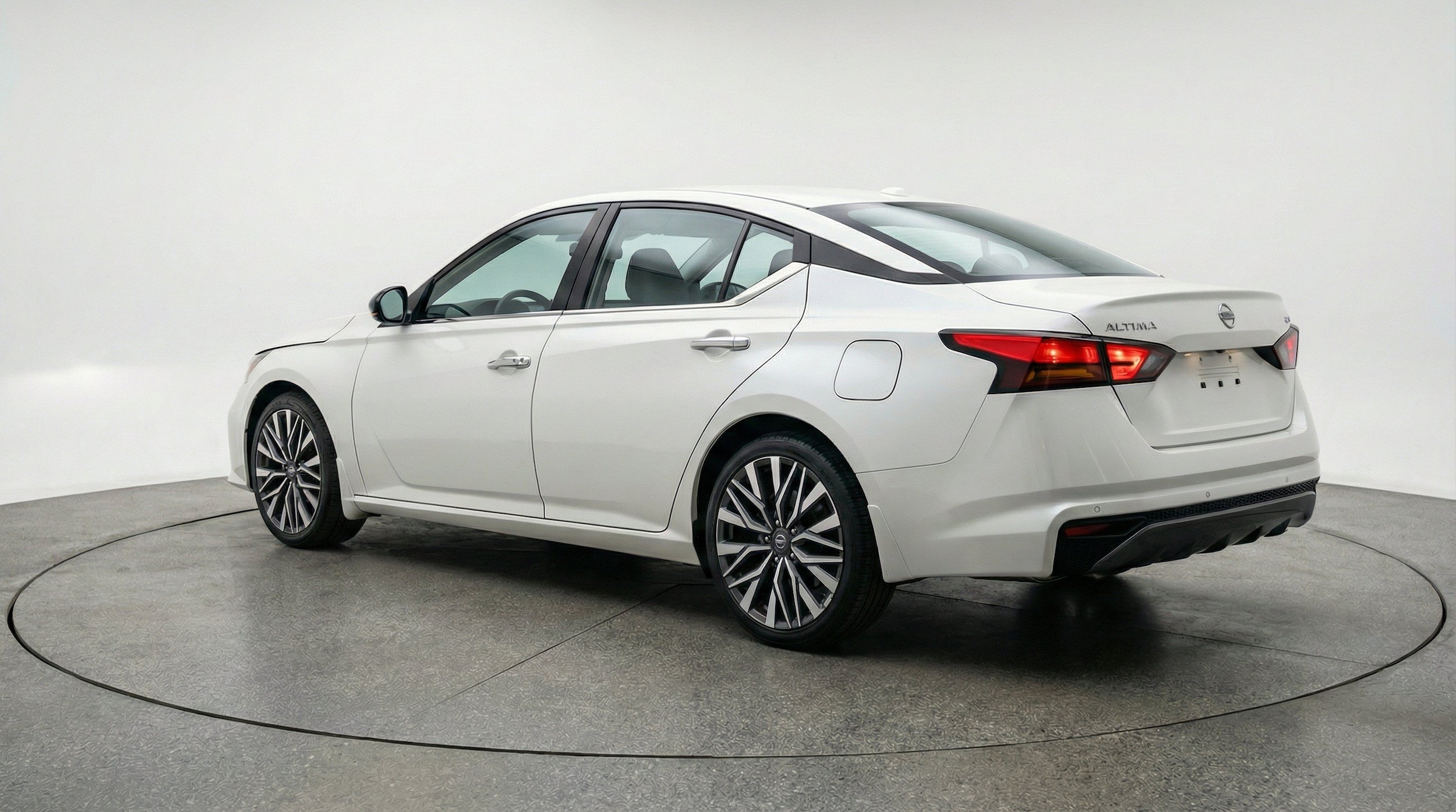 Thumbnail: 2025 Nissan Altima - 6
