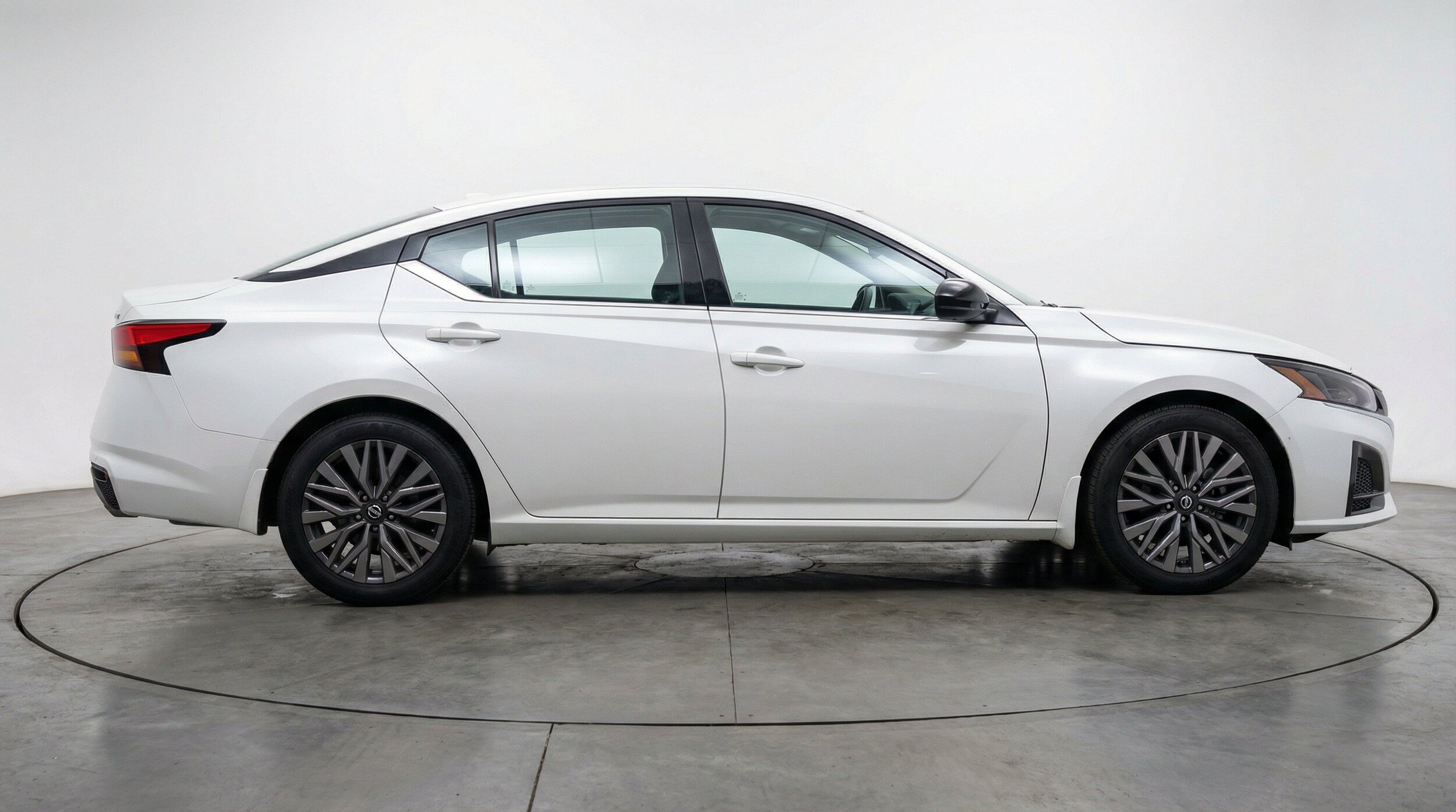 Thumbnail: 2025 Nissan Altima - 11
