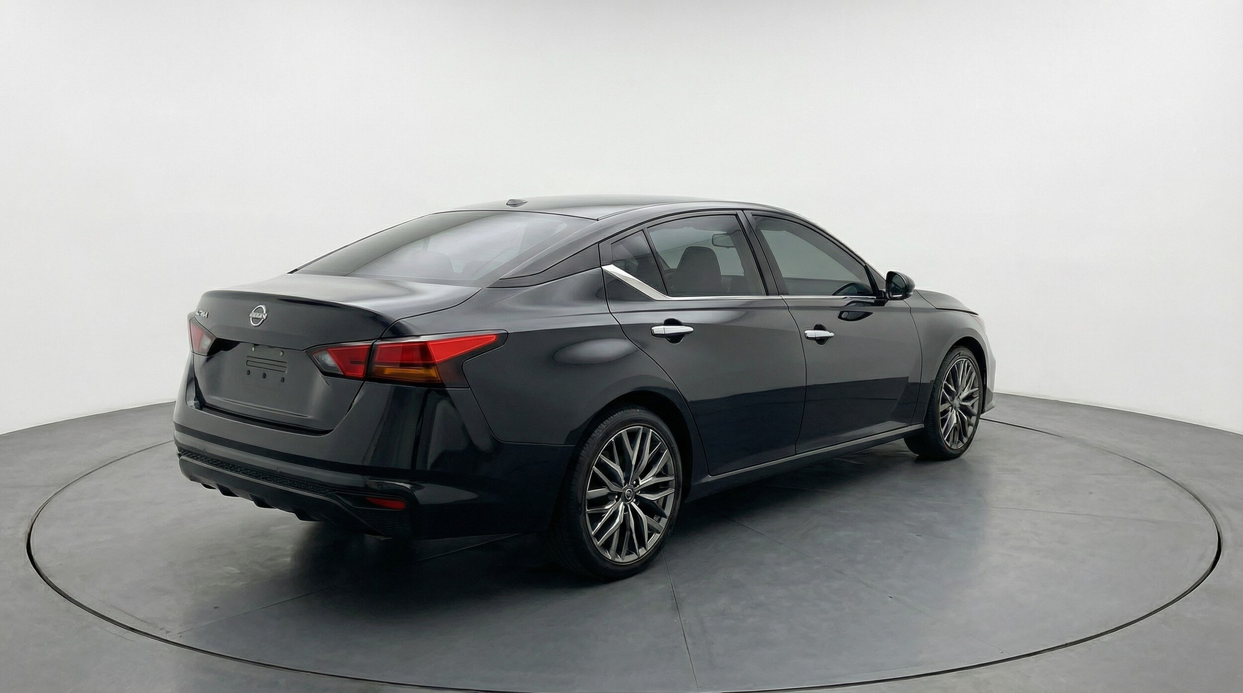 Thumbnail: 2025 Nissan Altima - 7