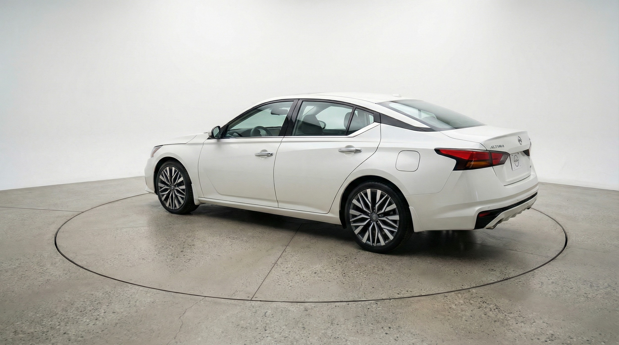 Thumbnail: 2025 Nissan Altima - 5