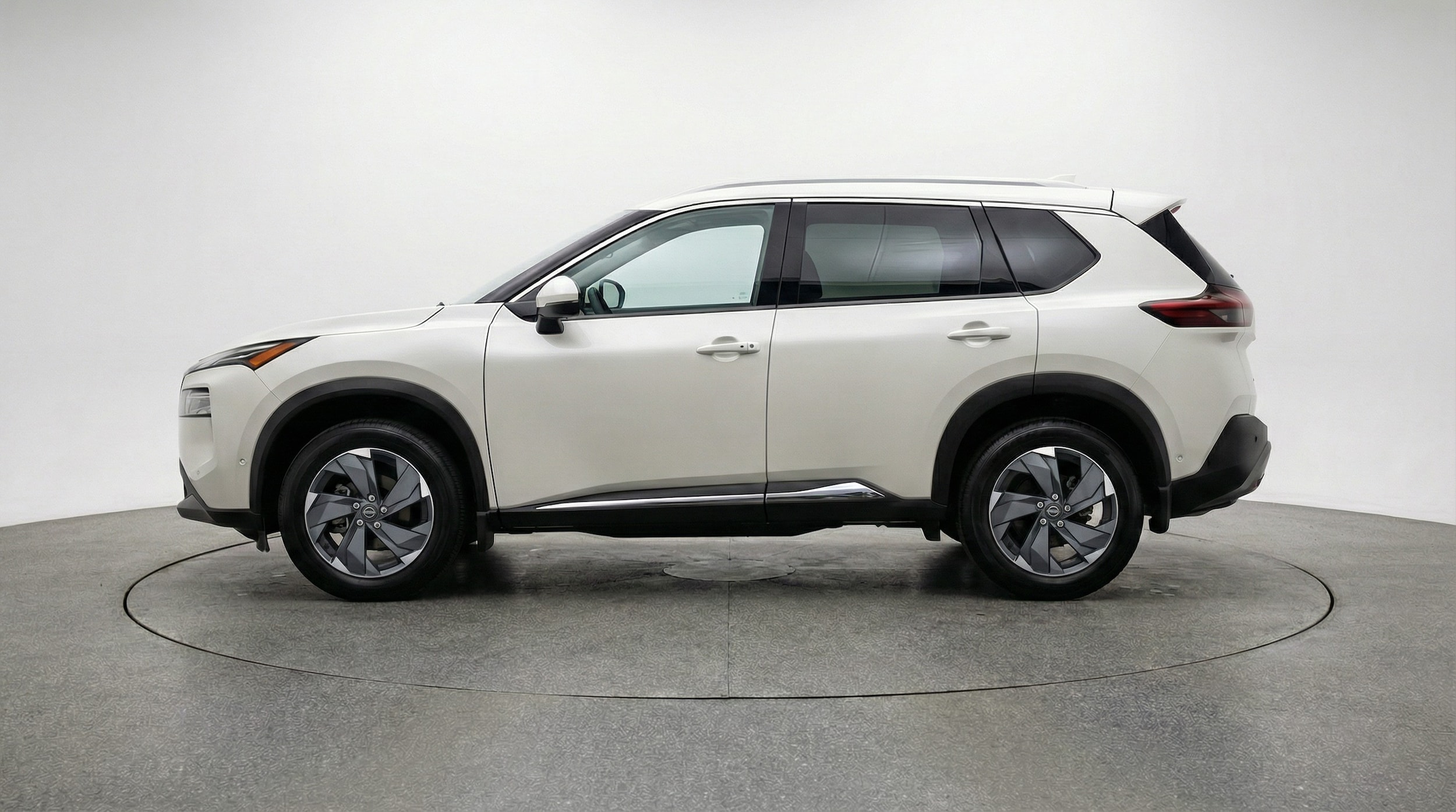 Thumbnail: 2025 Nissan Rogue - 4