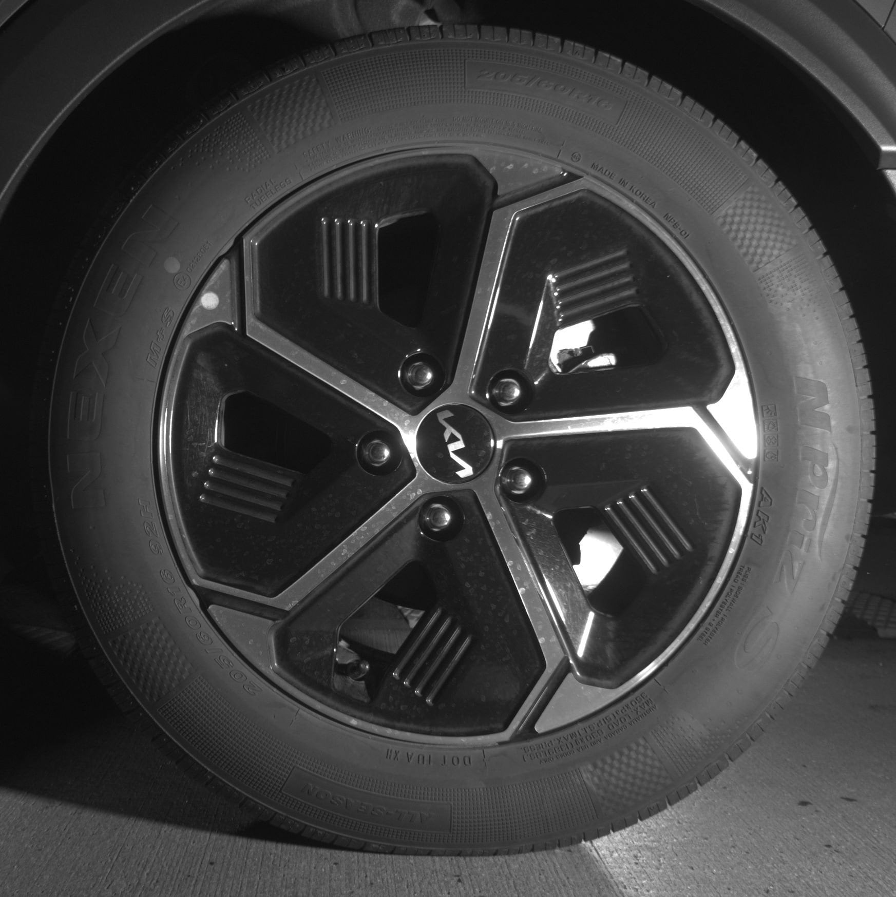 Thumbnail: 2026 Kia Niro - 14