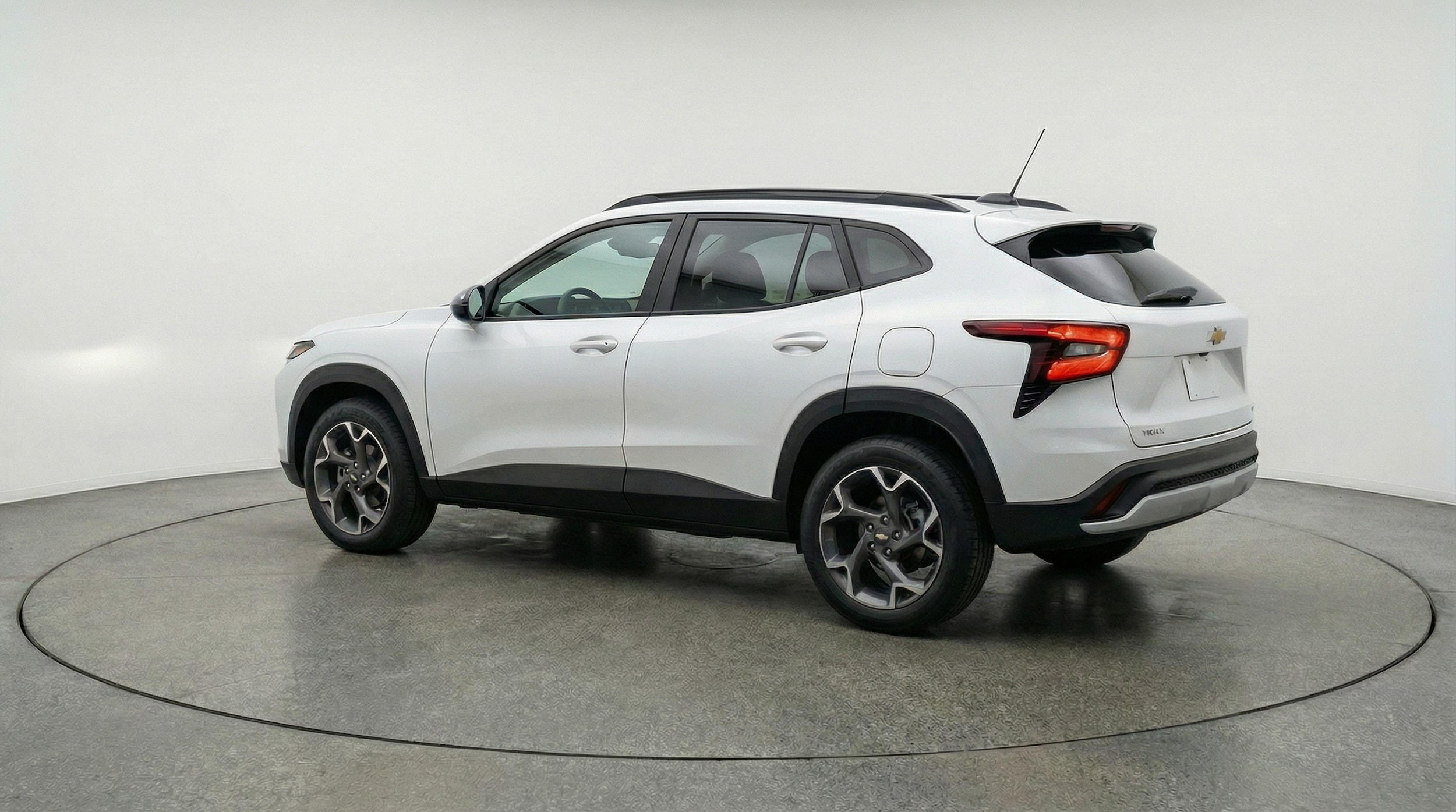 Thumbnail: 2025 Chevrolet Trax - 5