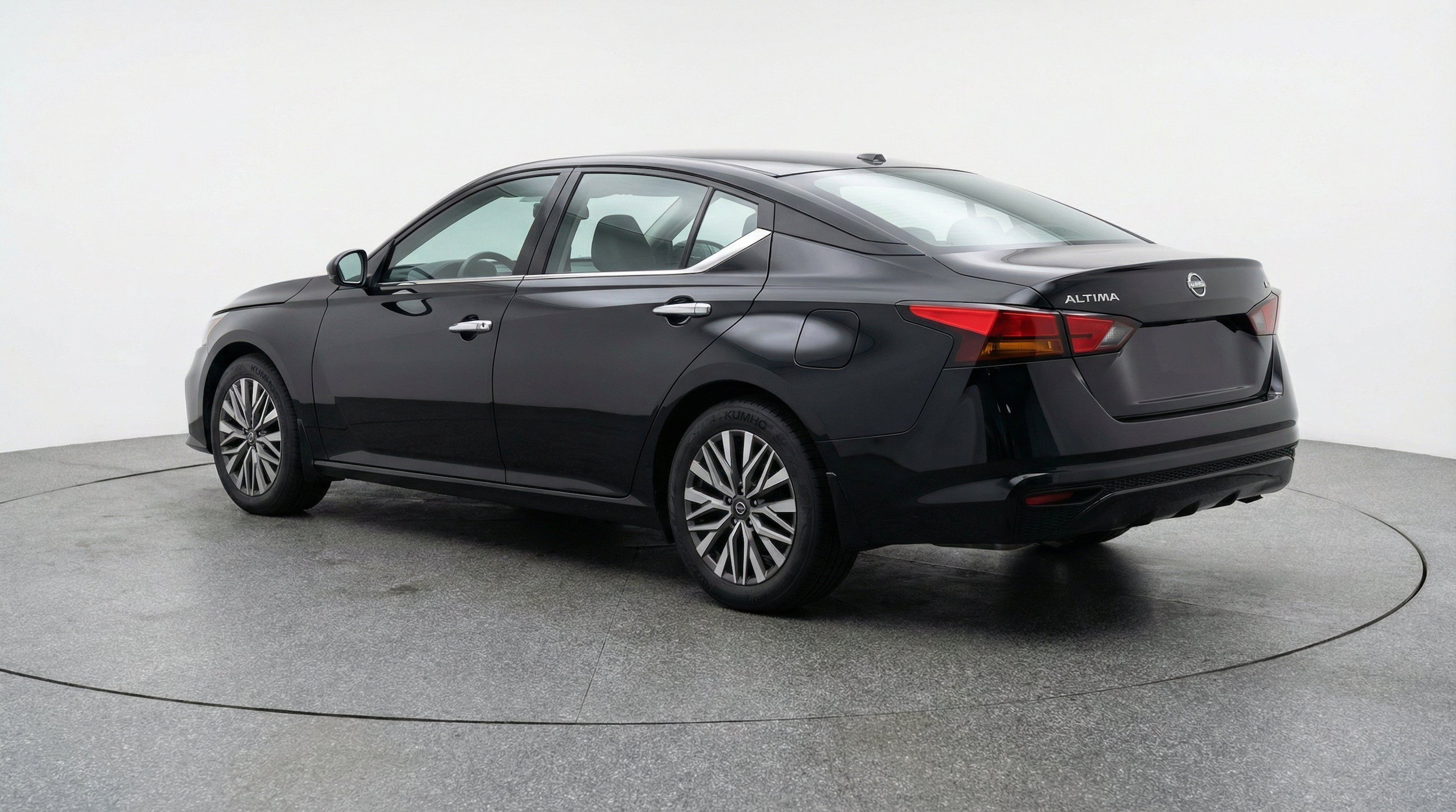 Thumbnail: 2025 Nissan Altima - 6