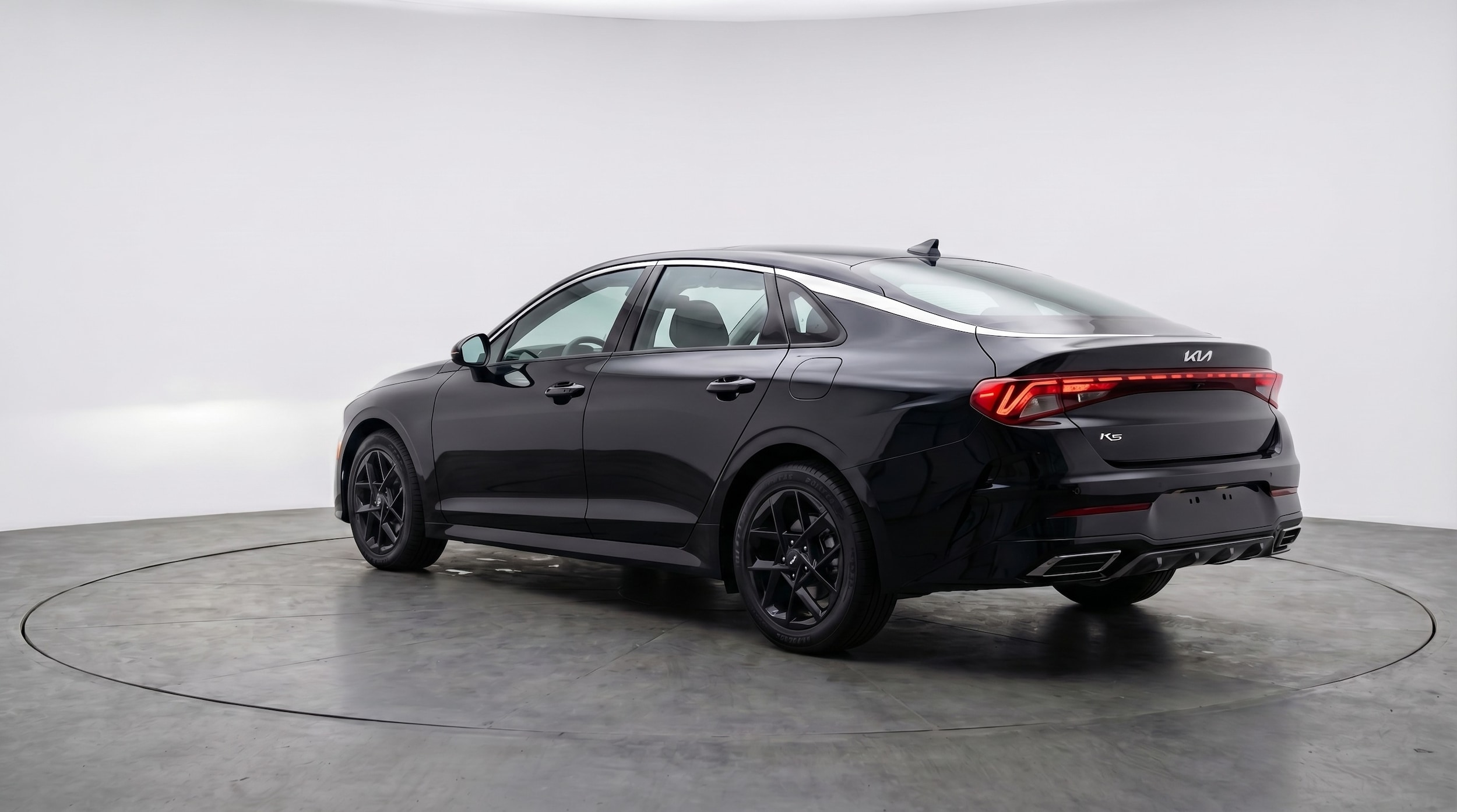 Thumbnail: 2025 Kia K5 - 5