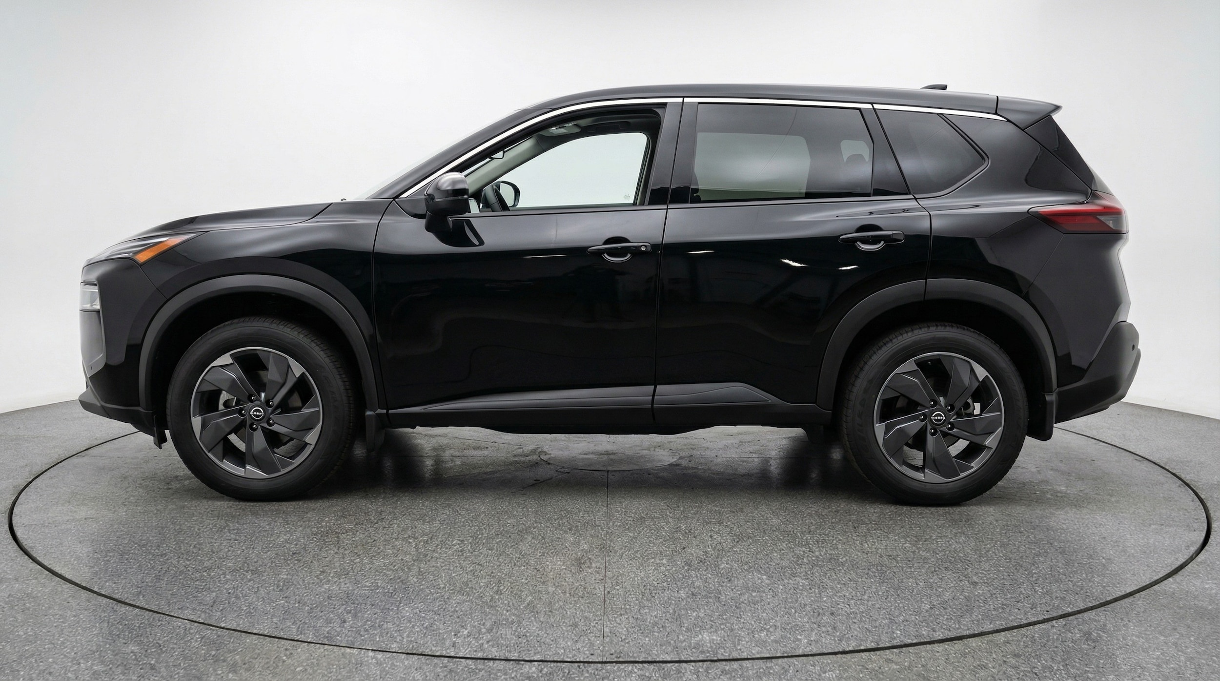 Thumbnail: 2025 Nissan Rogue - 4