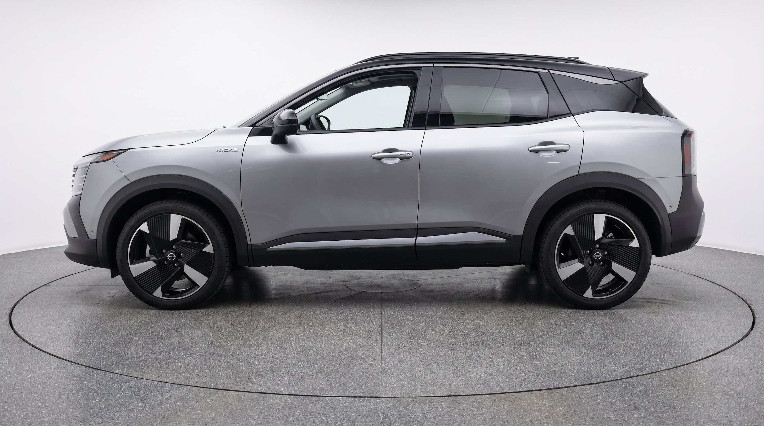 Thumbnail: 2026 Nissan Kicks - 5