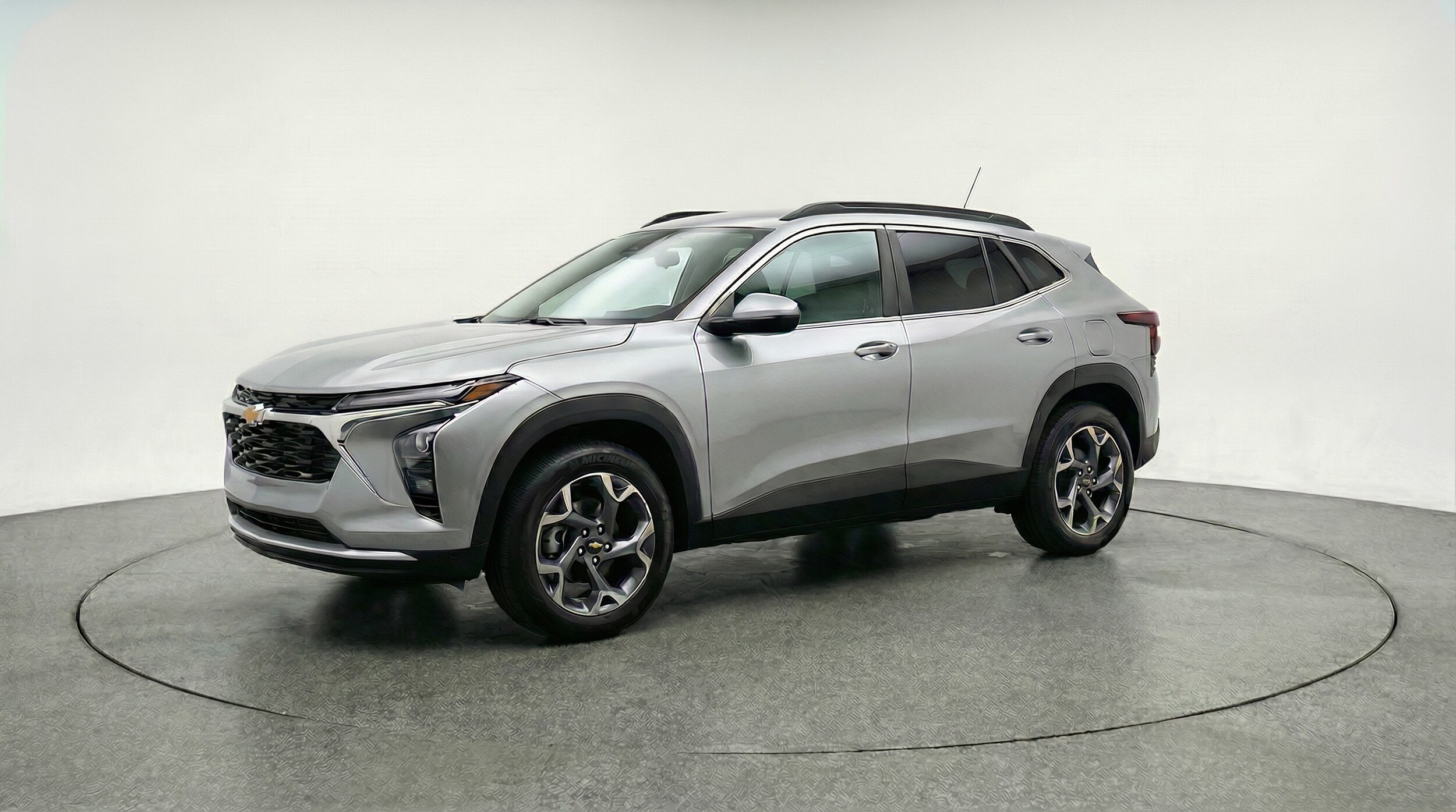 Thumbnail: 2025 Chevrolet Trax - 3