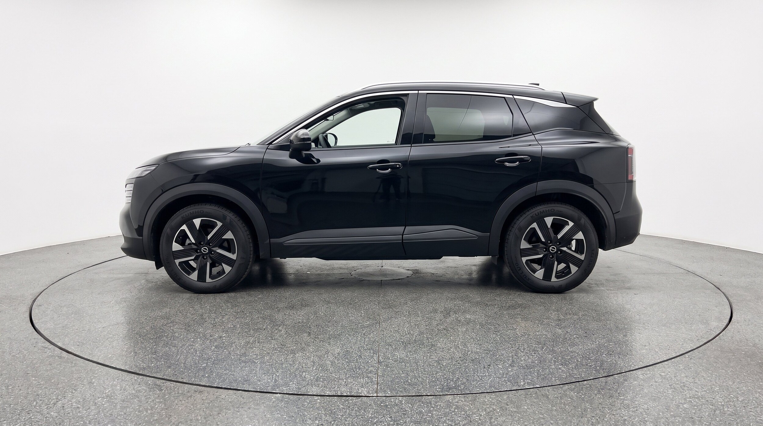 Thumbnail: 2026 Nissan Kicks - 5