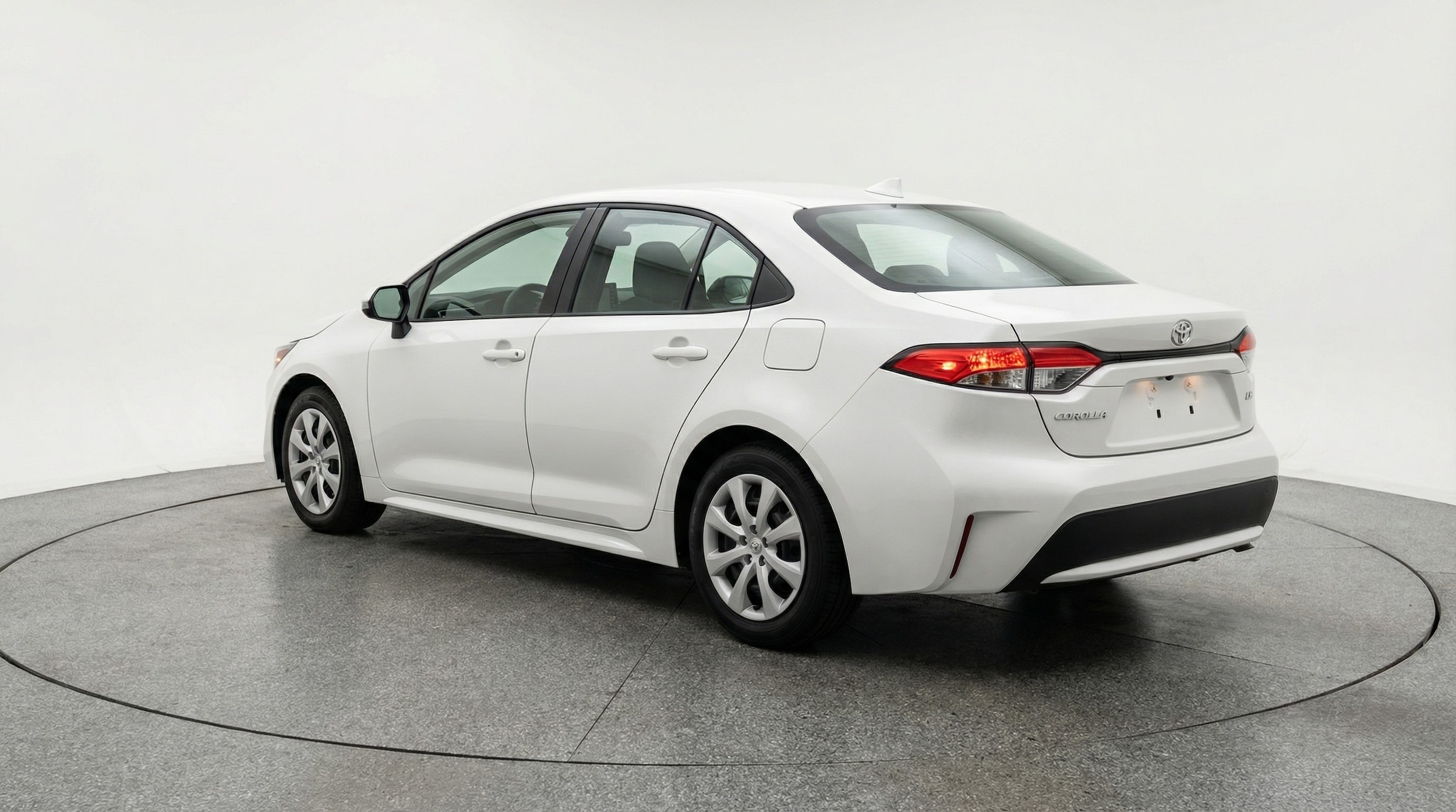 Thumbnail: 2025 Toyota Corolla - 5