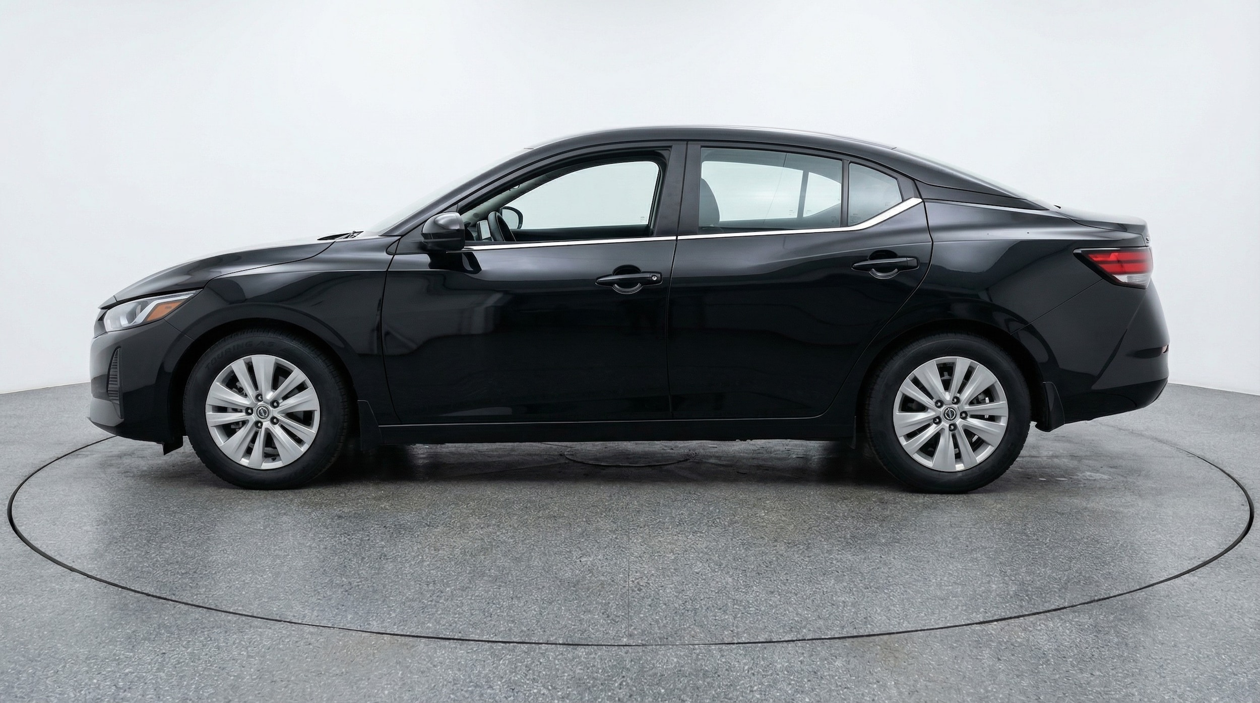 Thumbnail: 2025 Nissan Sentra - 4