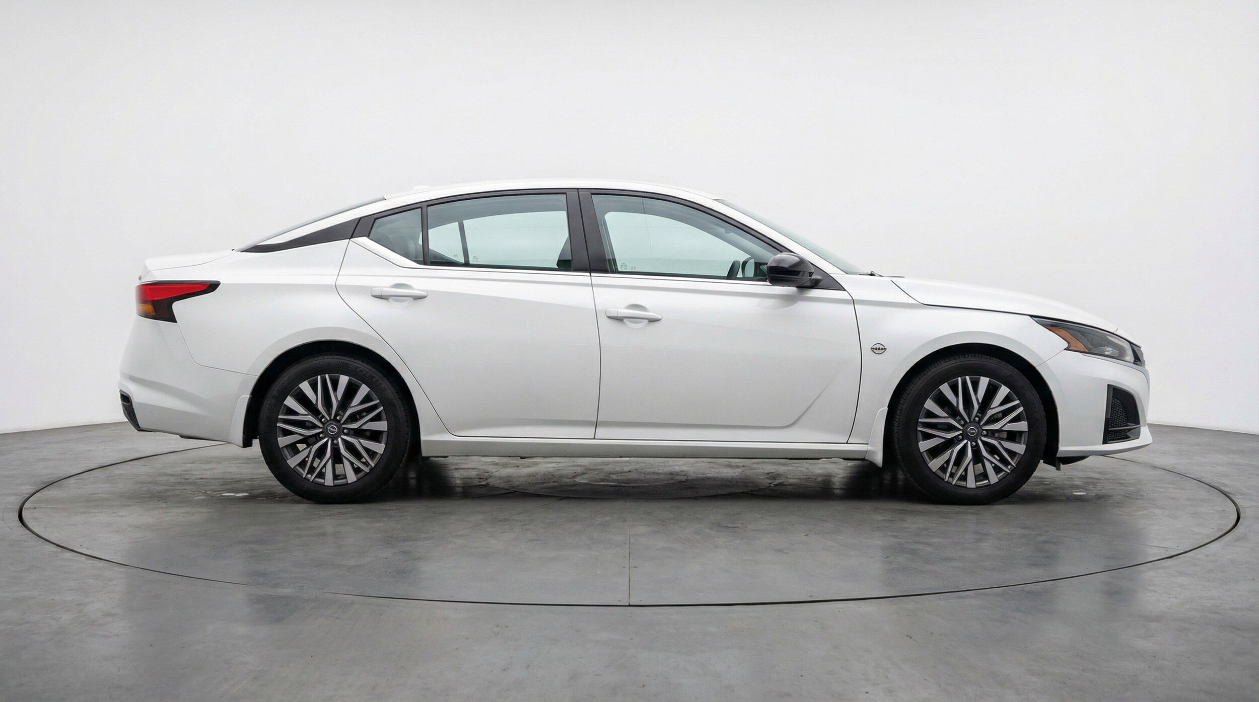 Thumbnail: 2025 Nissan Altima - 11