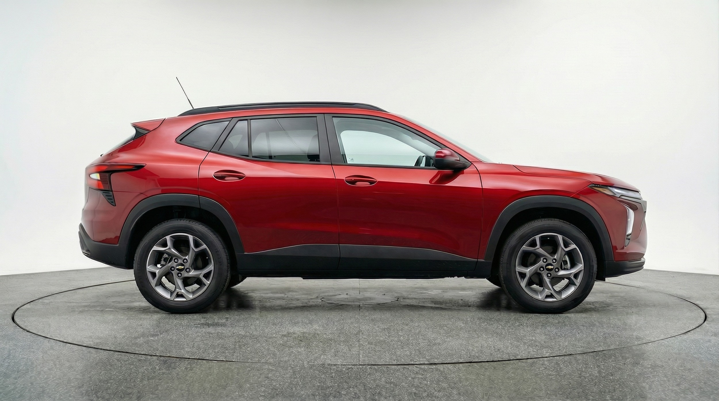 Thumbnail: 2025 Chevrolet Trax - 8