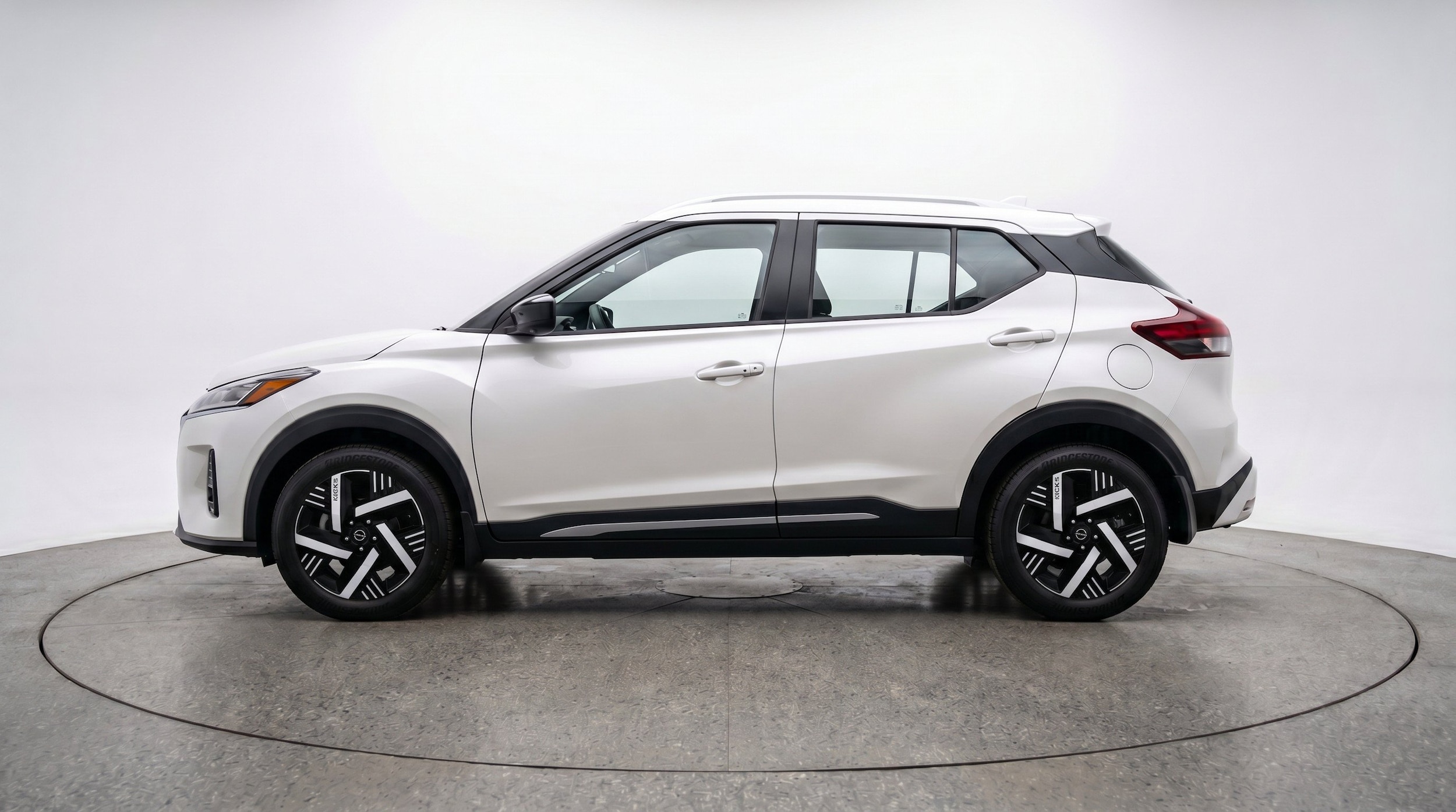 Thumbnail: 2026 Nissan Kicks - 5