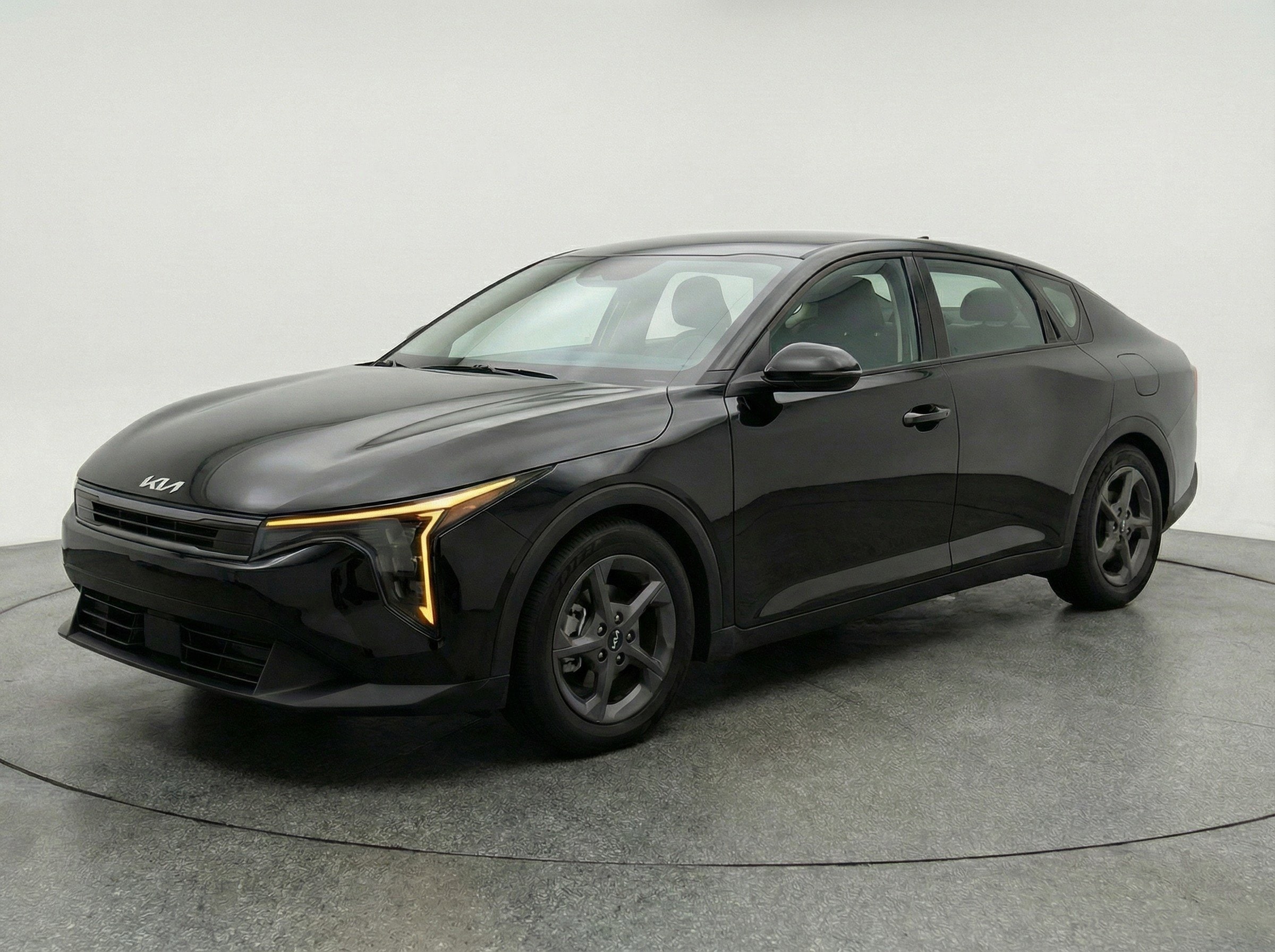Thumbnail: 2025 Kia K4 - 3