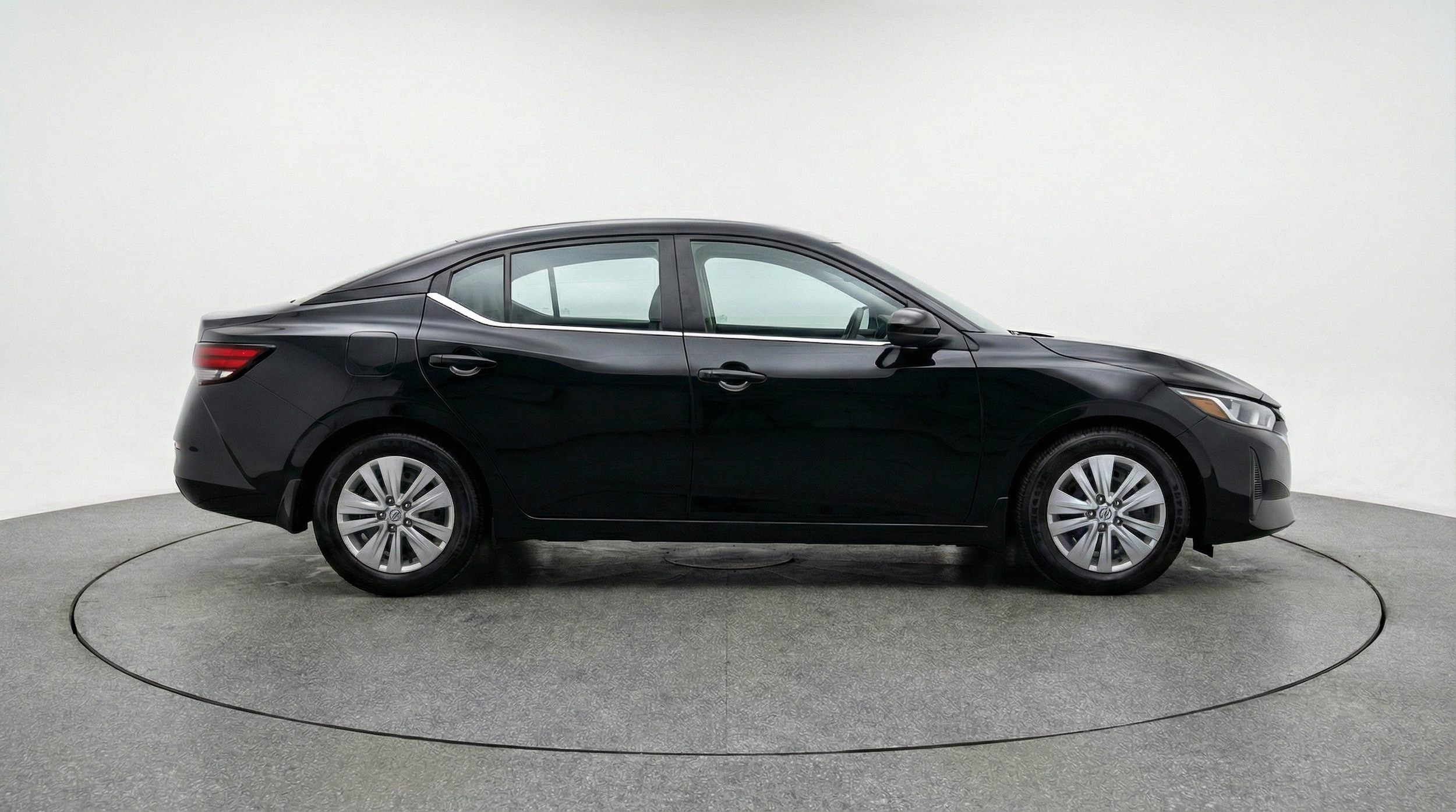 Thumbnail: 2025 Nissan Sentra - 11