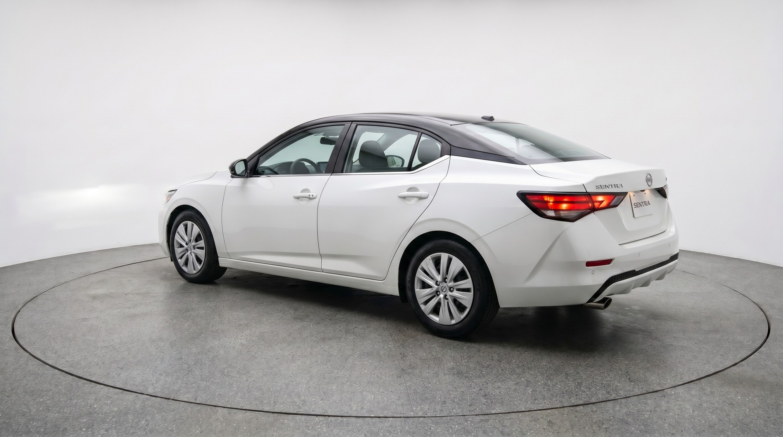 Thumbnail: 2025 Nissan Sentra - 5