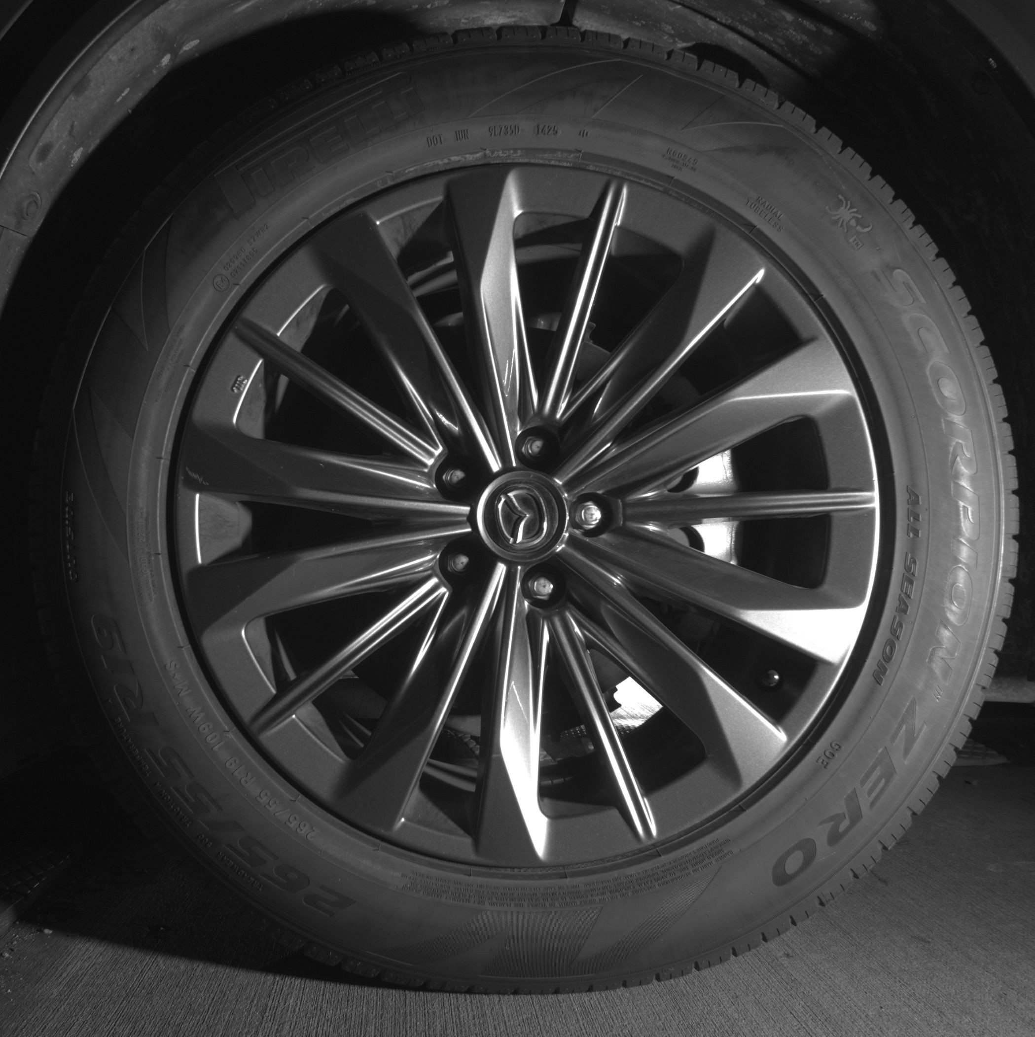 Thumbnail: 2025 Mazda CX-70 - 9