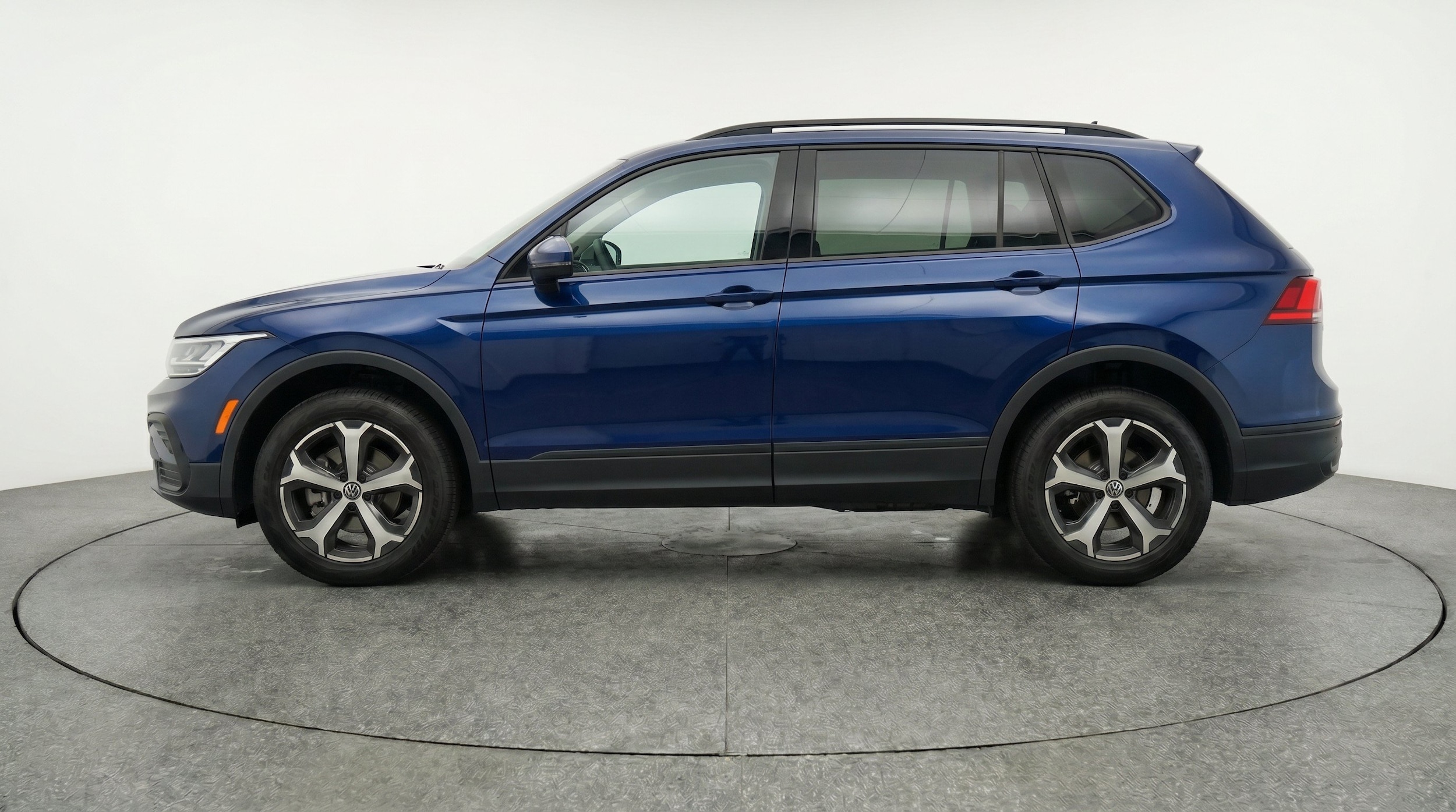 Thumbnail: 2026 Volkswagen Tiguan - 5