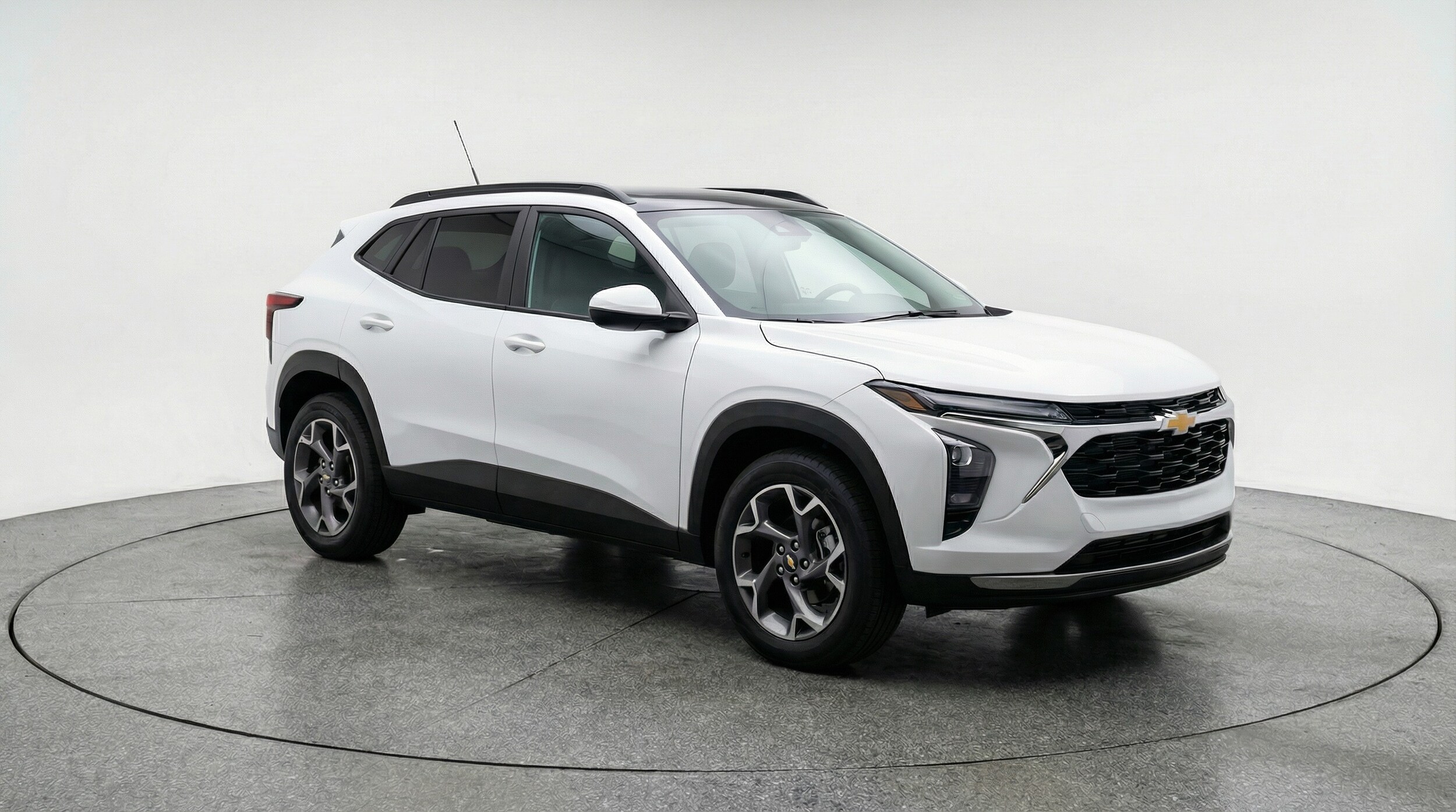 Thumbnail: 2025 Chevrolet Trax - 1