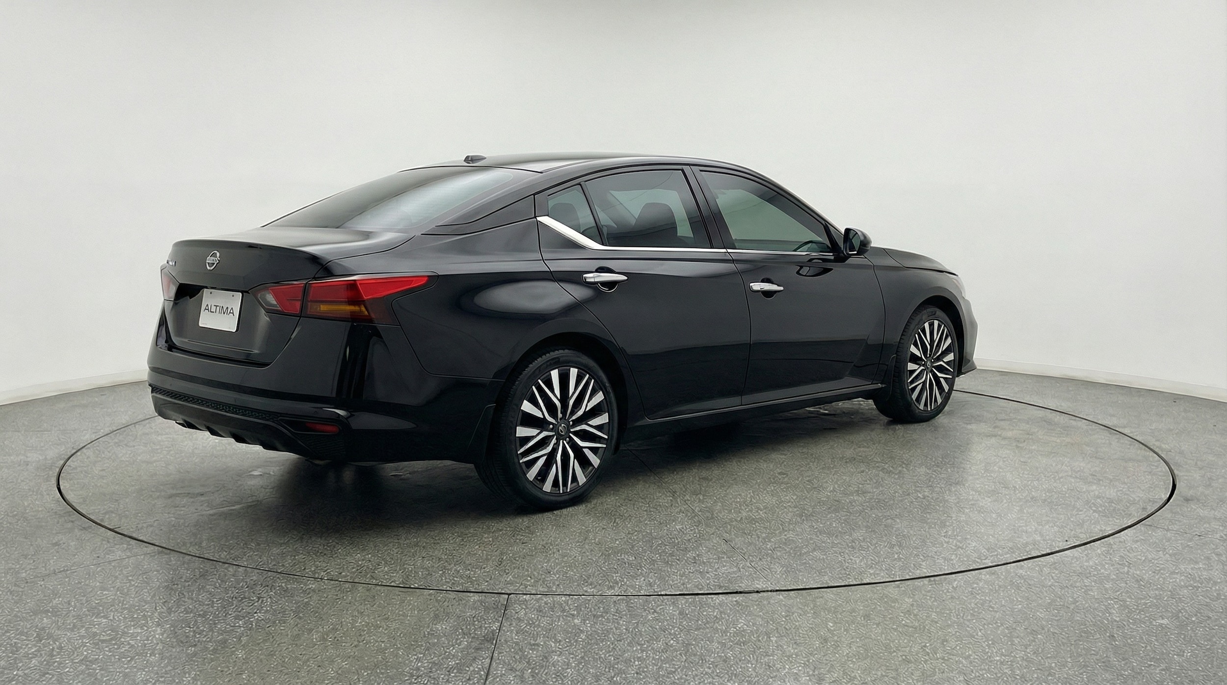 Thumbnail: 2025 Nissan Altima - 7