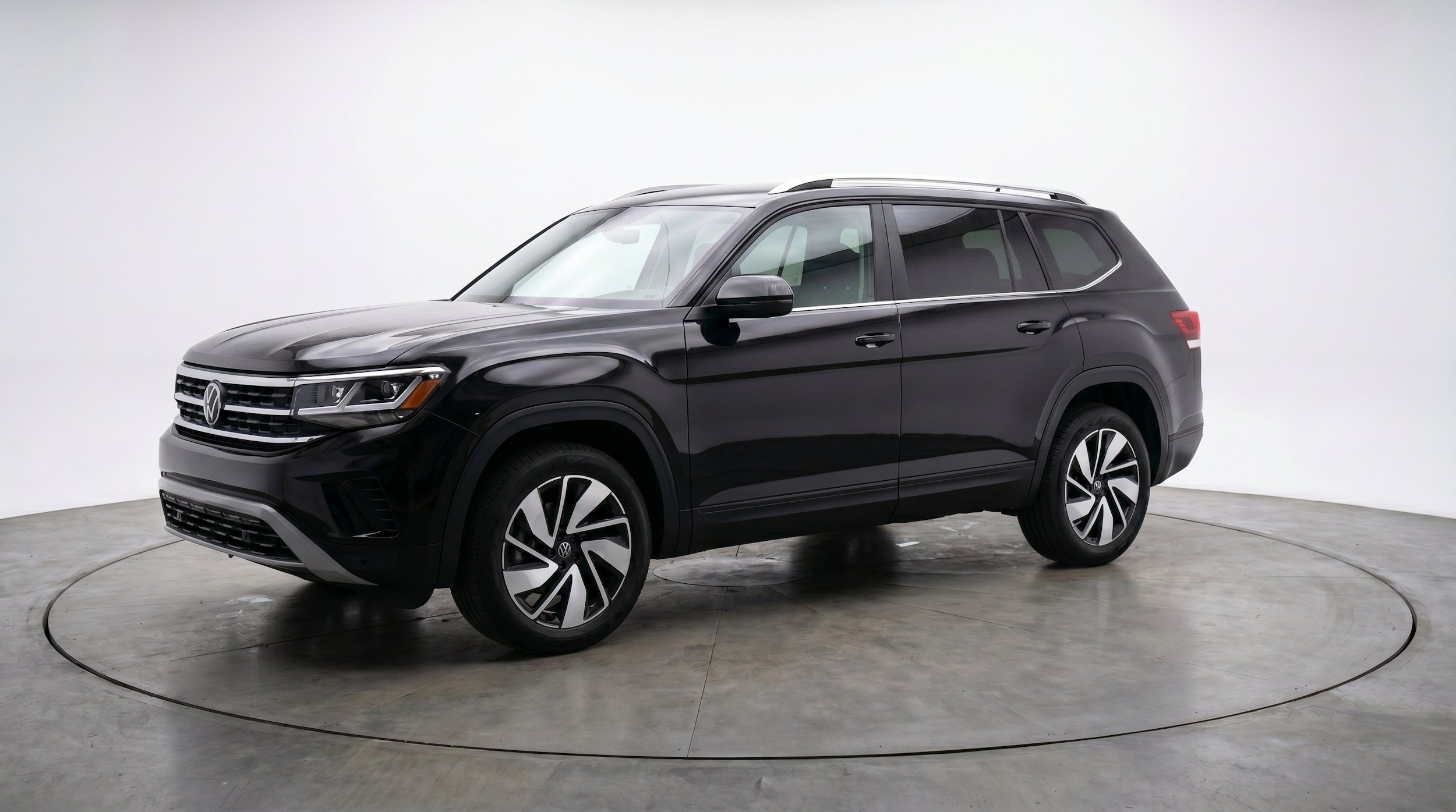 Thumbnail: 2026 Volkswagen Atlas - 3