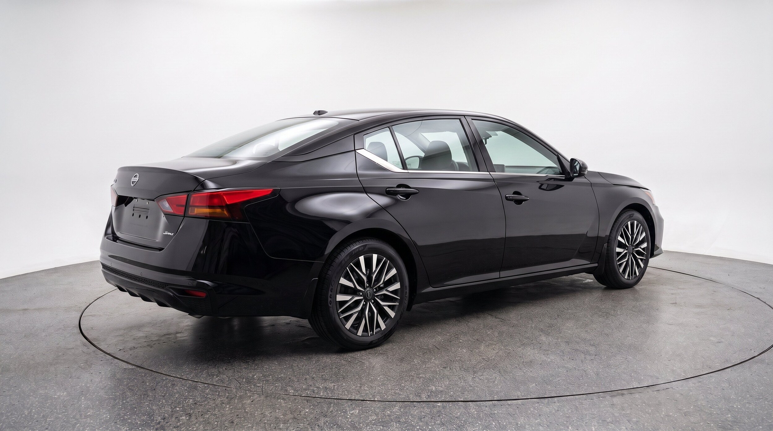 Thumbnail: 2025 Nissan Altima - 9