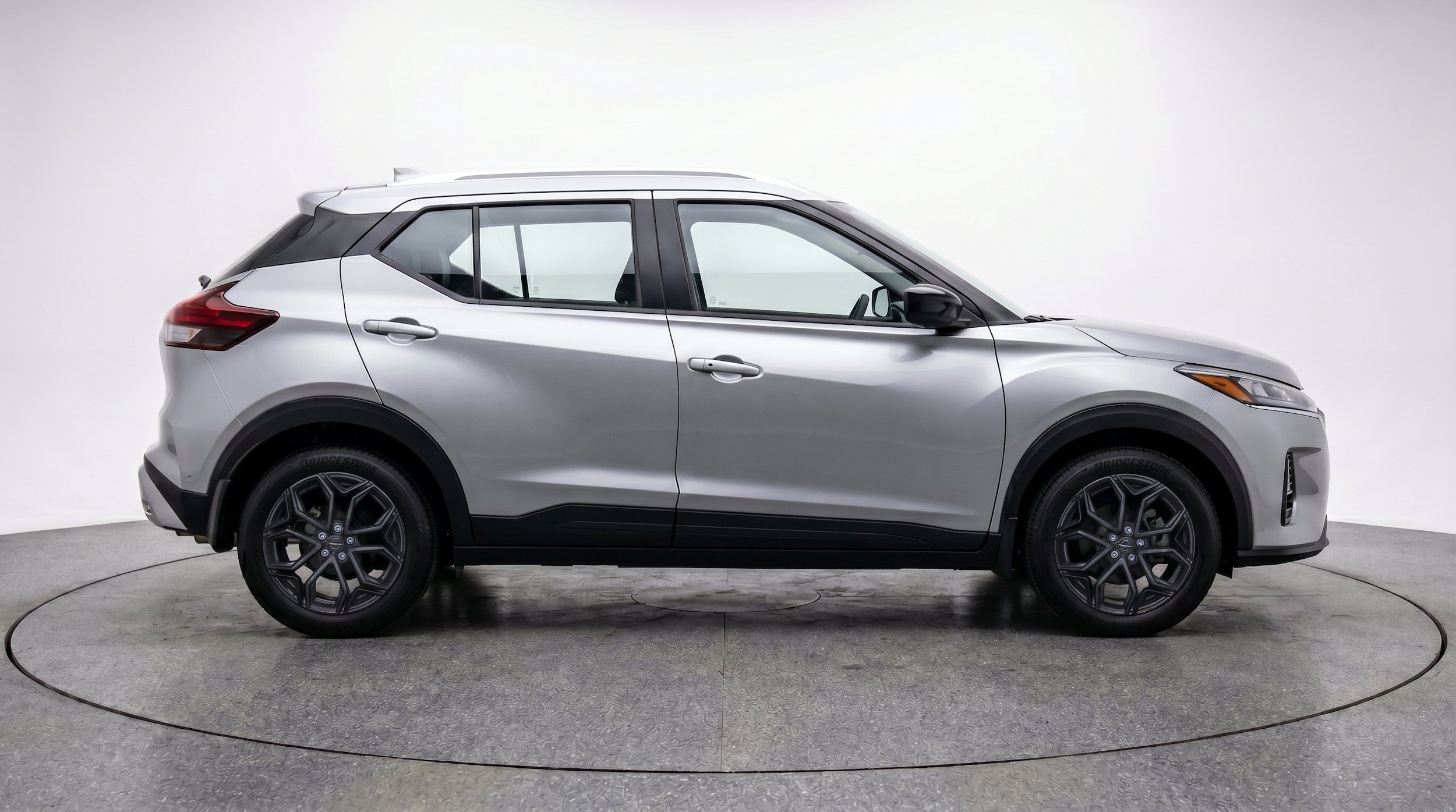 Thumbnail: 2026 Nissan Kicks - 10