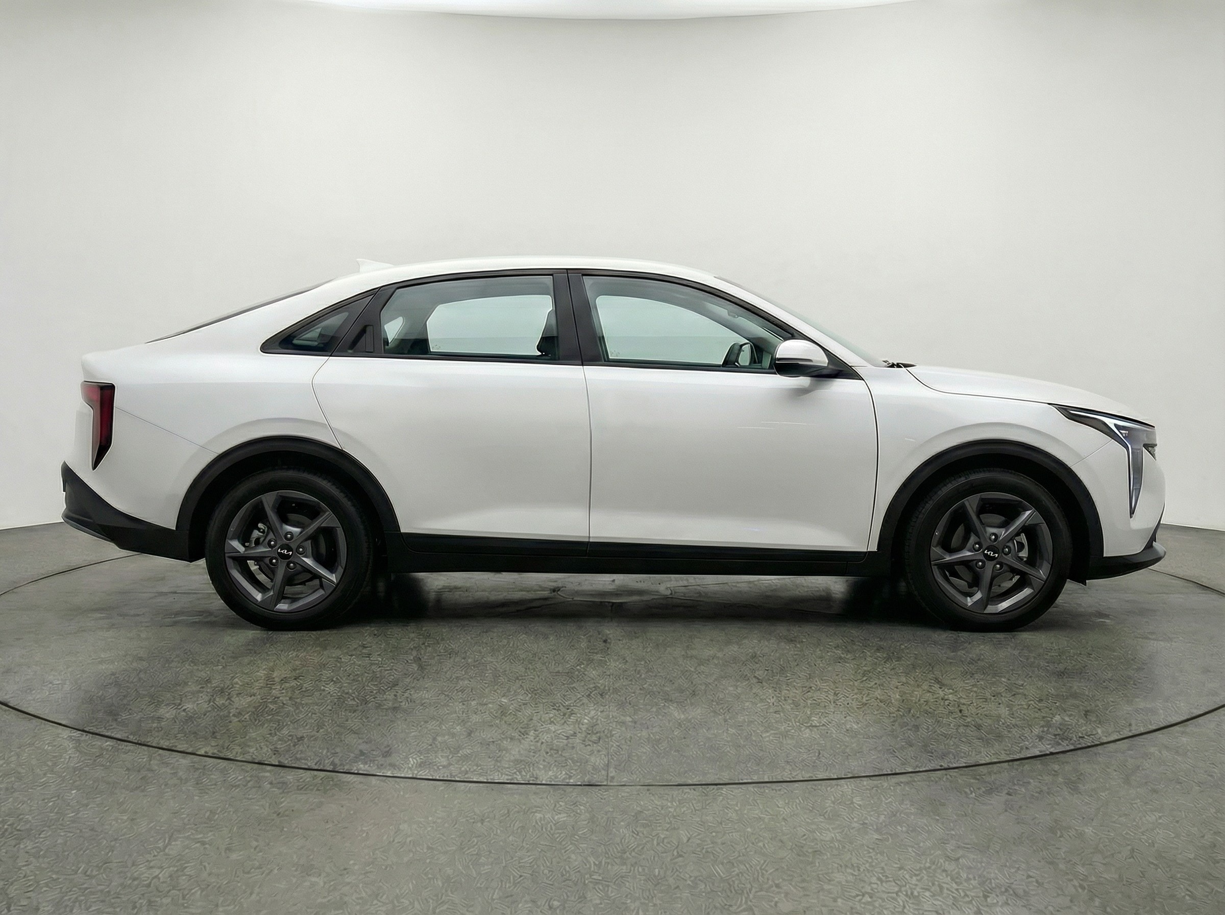 Thumbnail: 2025 Kia K4 - 8