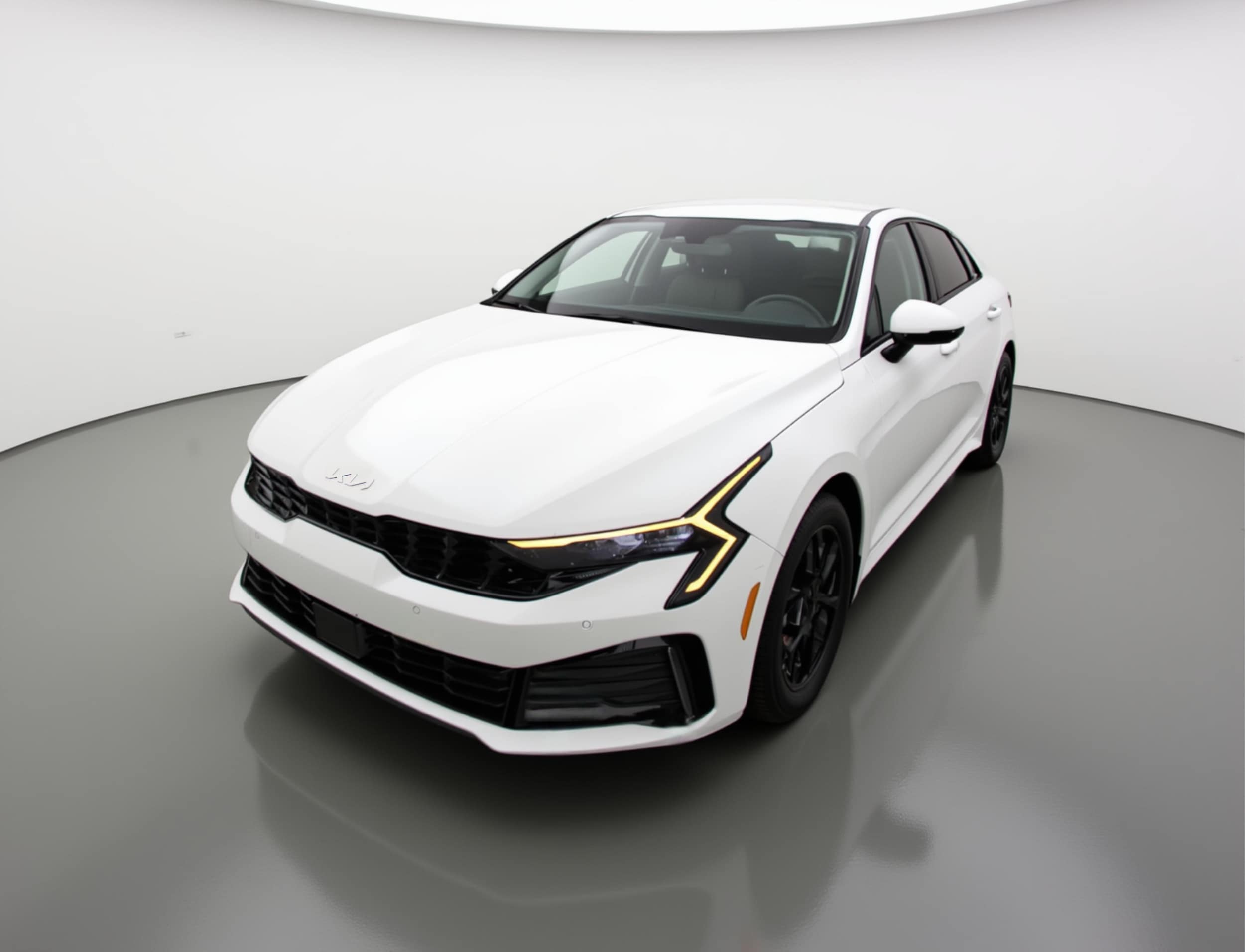 Thumbnail: 2025 Kia K5 - 3