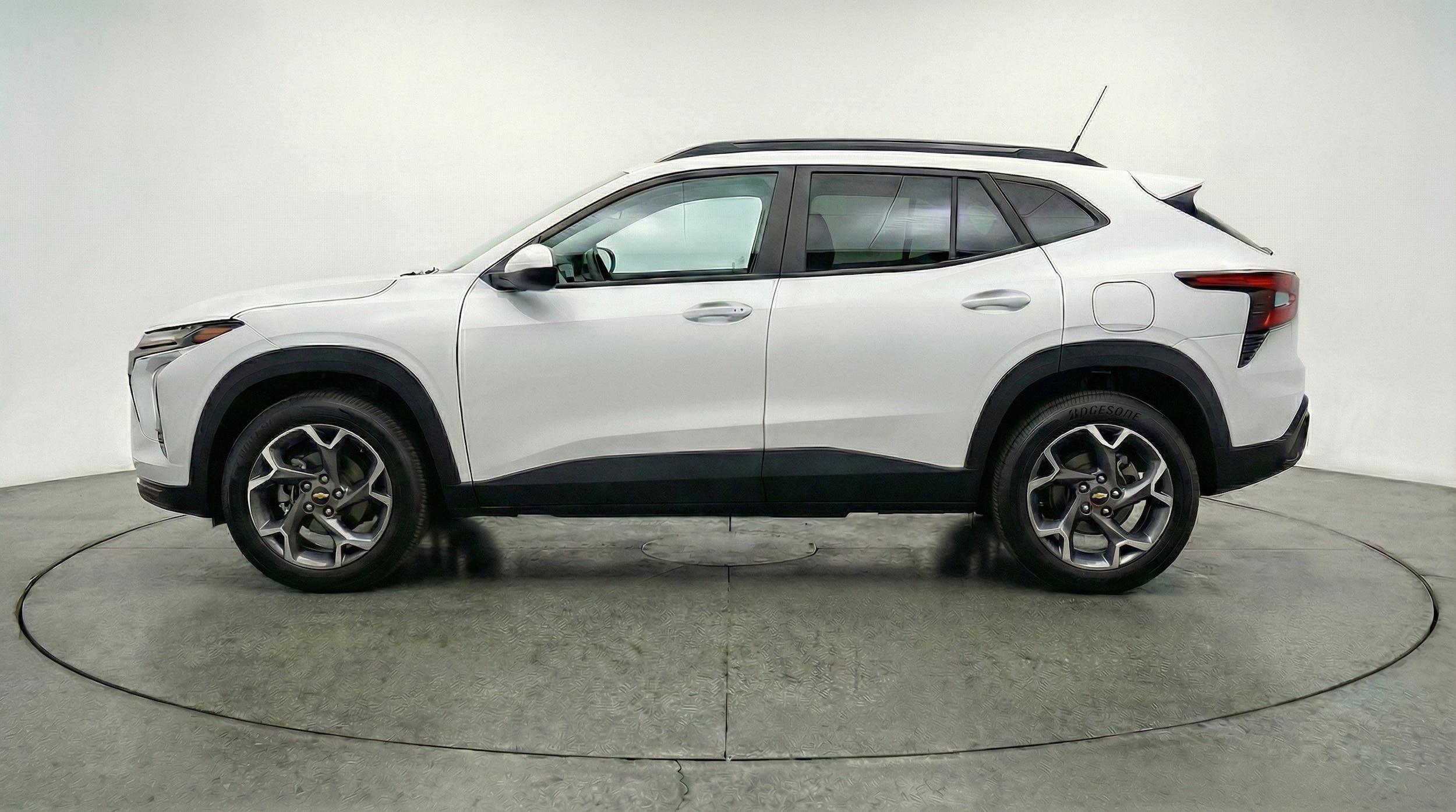 Thumbnail: 2025 Chevrolet Trax - 5