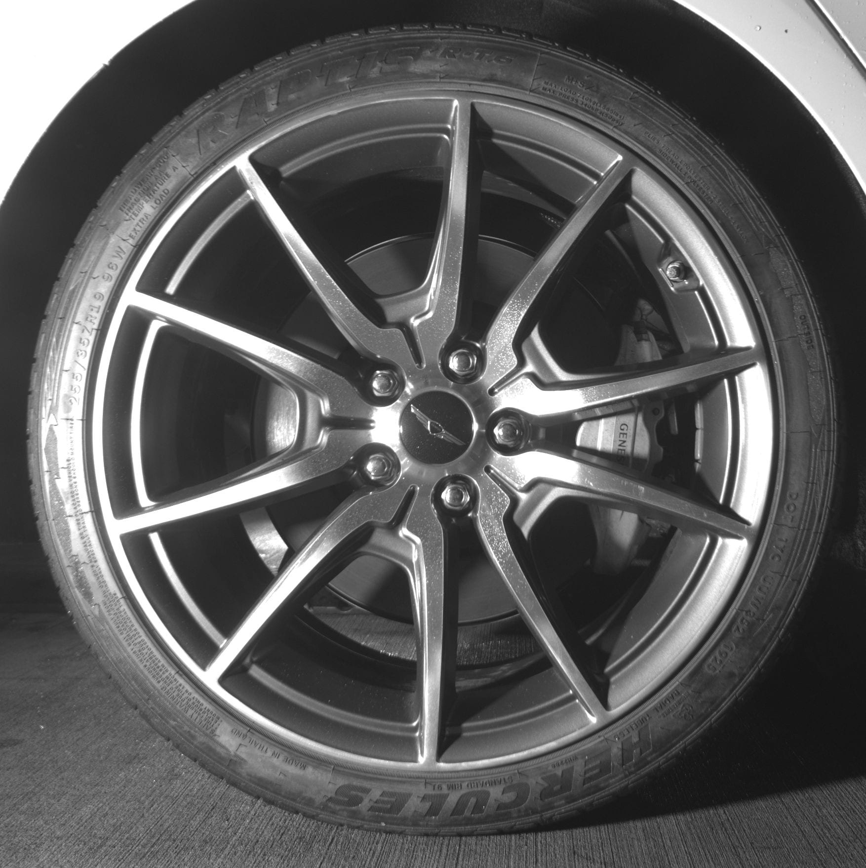 Thumbnail: 2025 Genesis G70 - 12