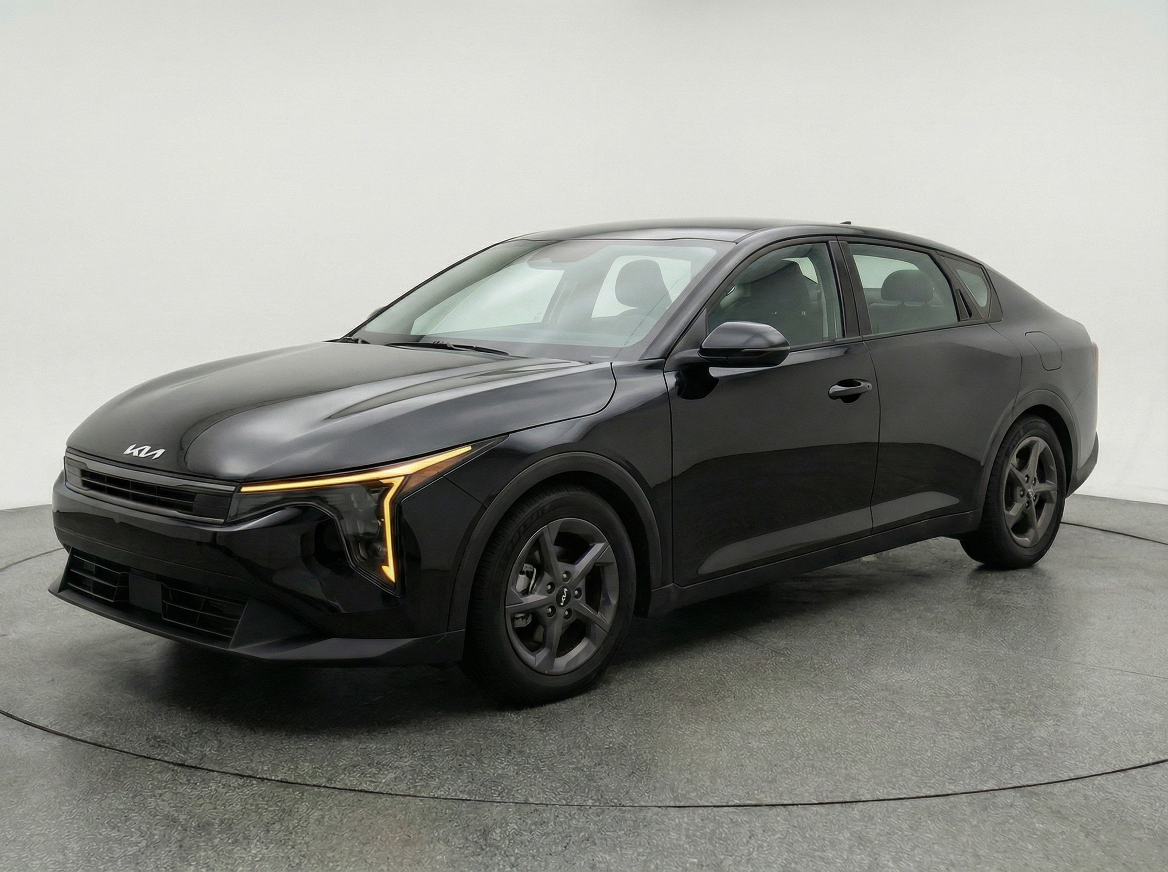 Thumbnail: 2025 Kia K4 - 3