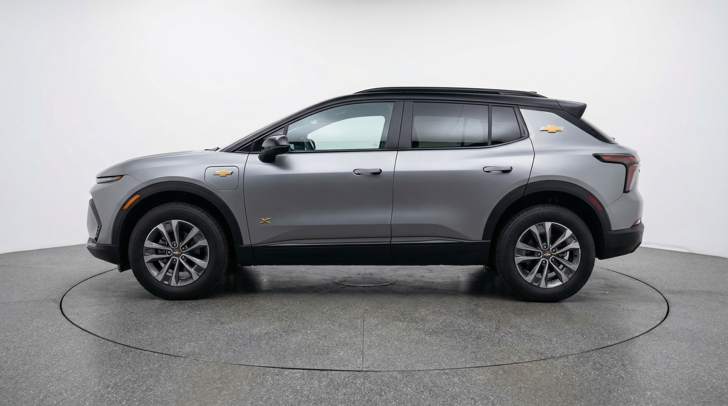 Thumbnail: 2025 Chevrolet Equinox - 4