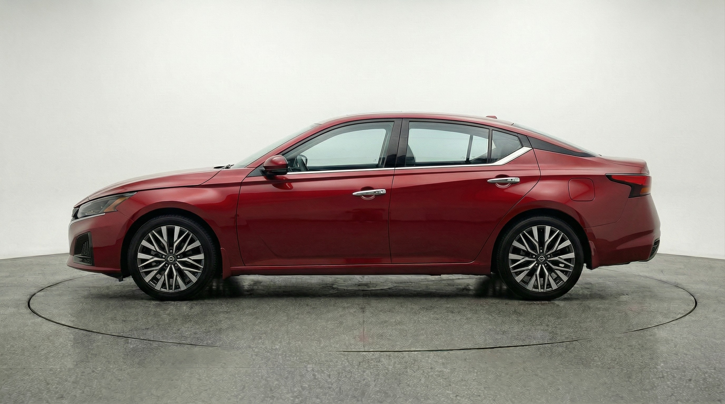 Thumbnail: 2025 Nissan Altima - 4