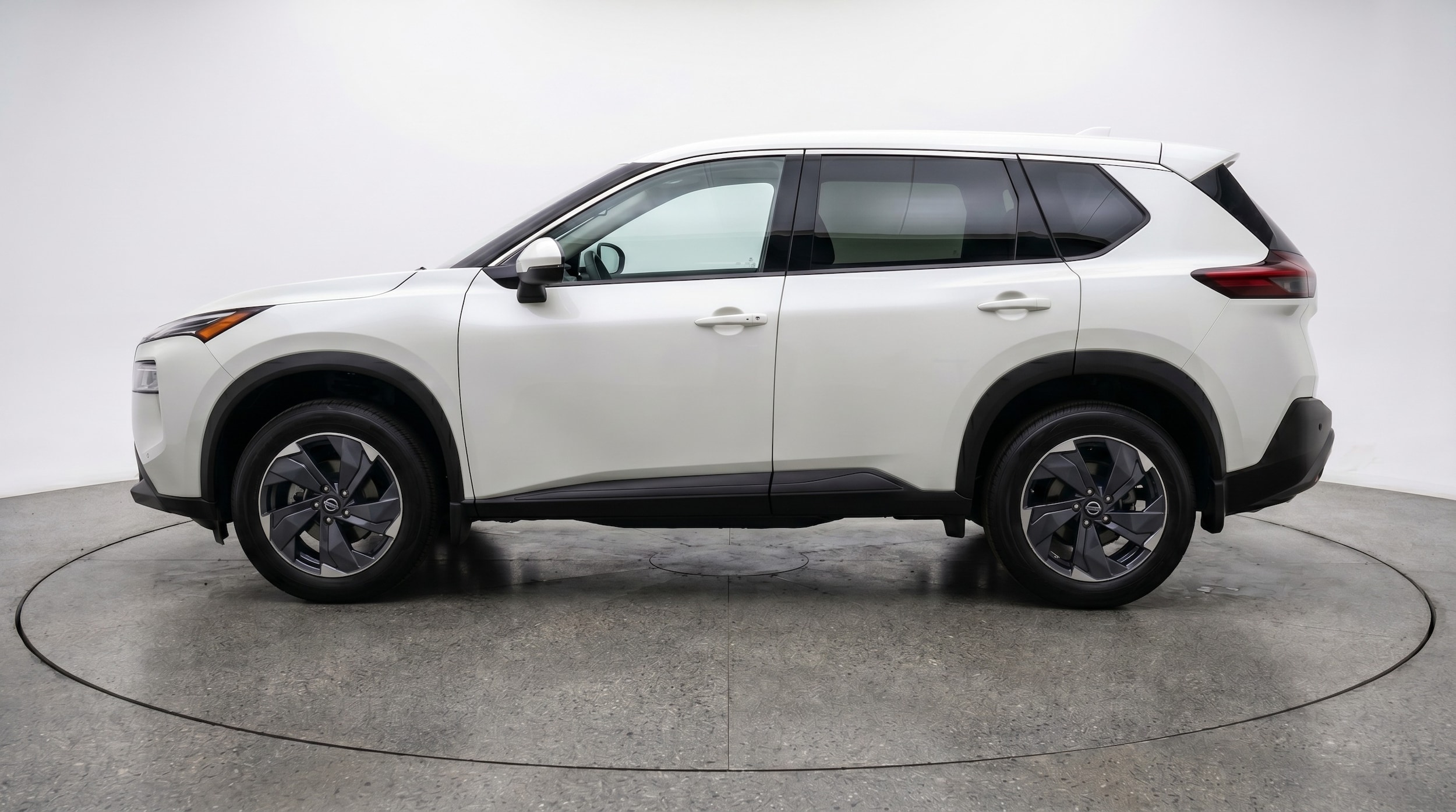Thumbnail: 2025 Nissan Rogue - 4