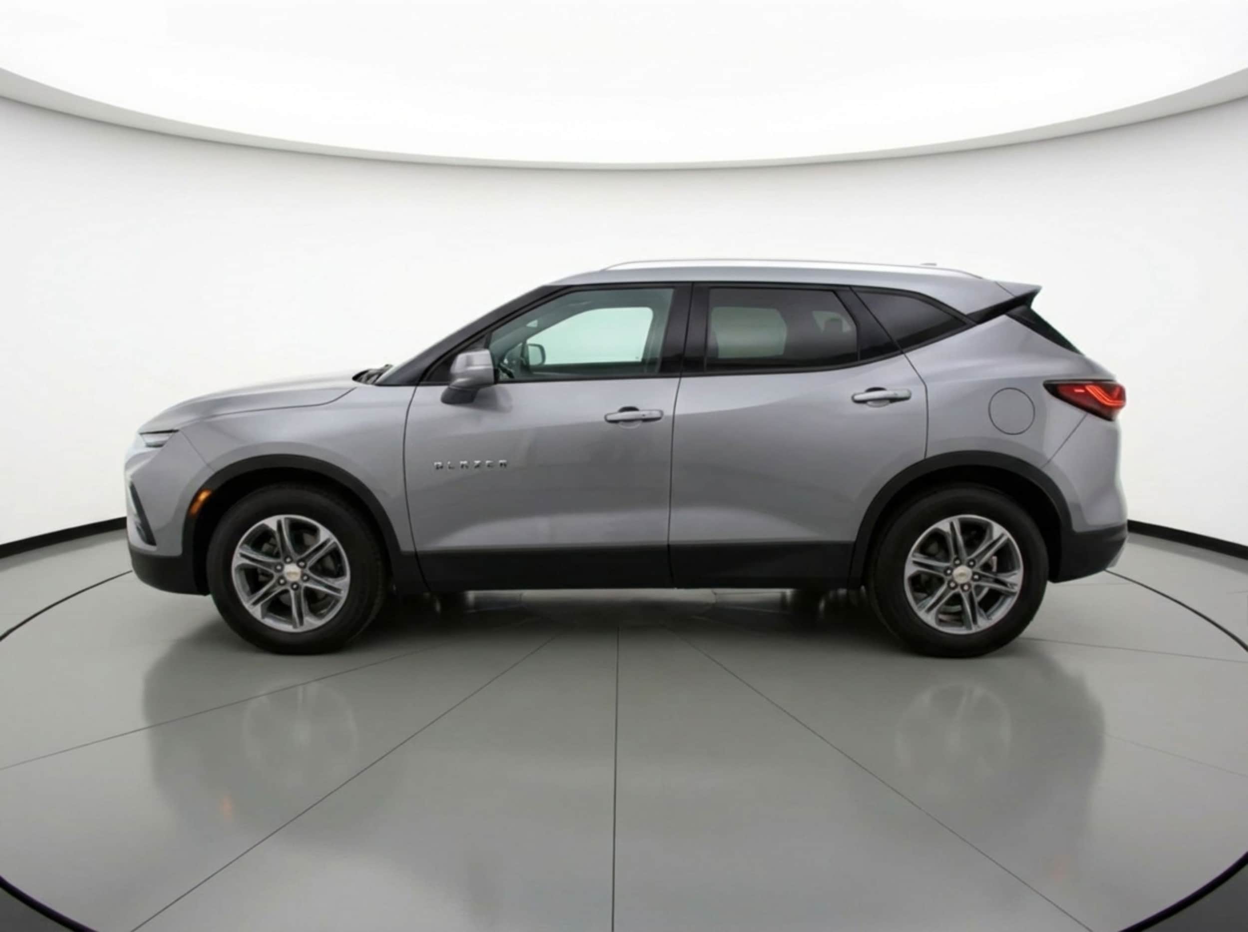 Thumbnail: 2025 Chevrolet Blazer - 4