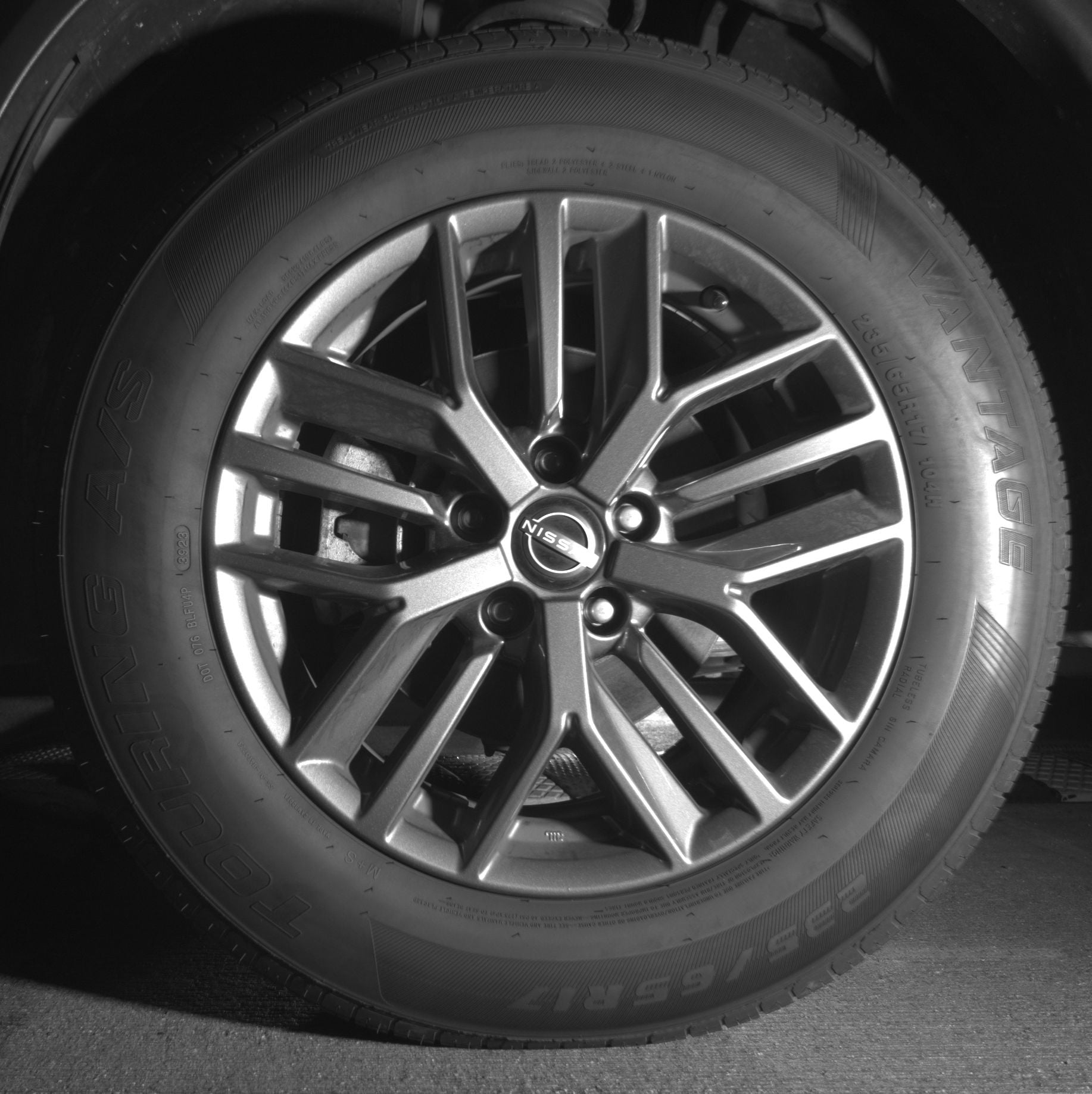 Thumbnail: 2023 Nissan Rogue - 9