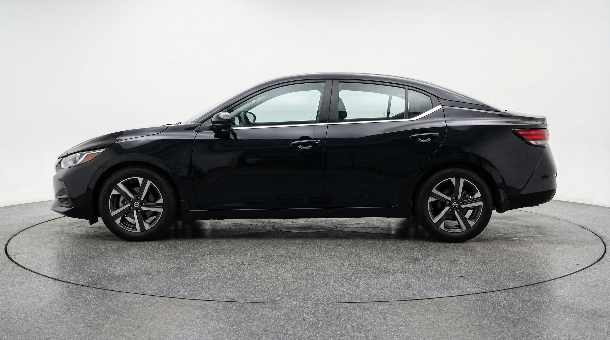 Thumbnail: 2025 Nissan Sentra - 5