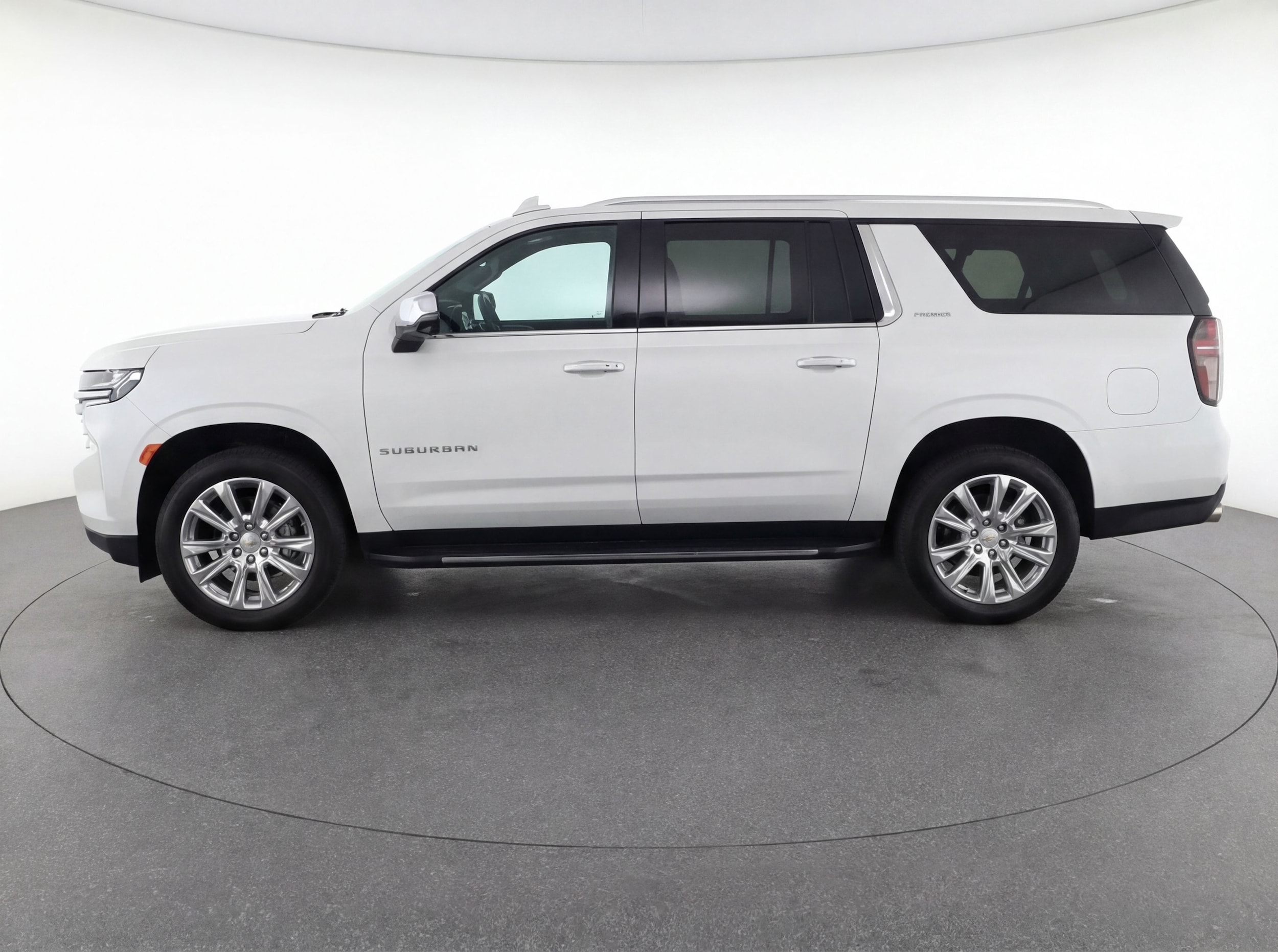 Thumbnail: 2023 Chevrolet Suburban - 4