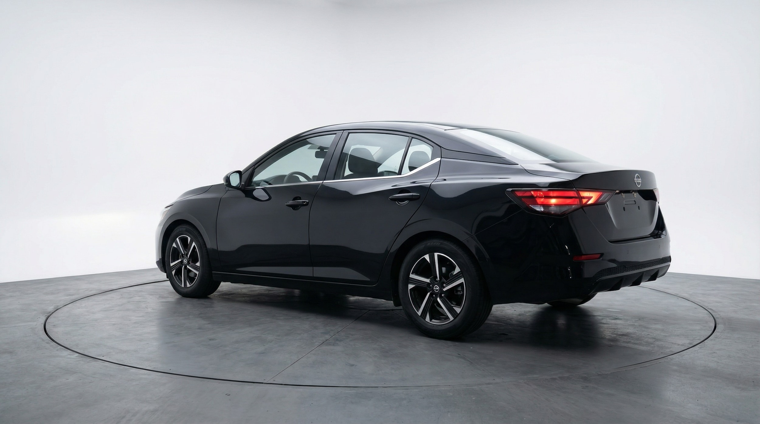 Thumbnail: 2025 Nissan Sentra - 5