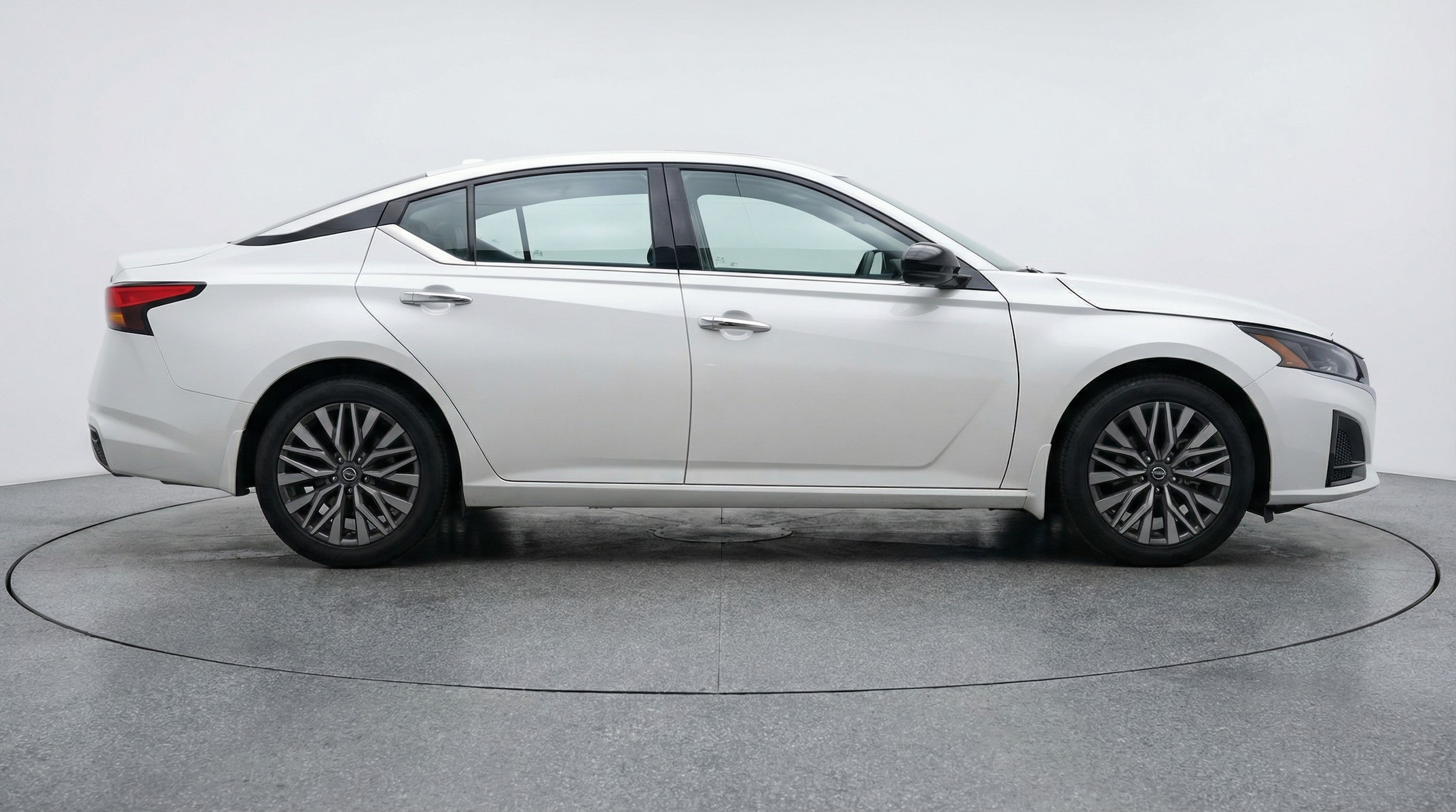 Thumbnail: 2025 Nissan Altima - 8