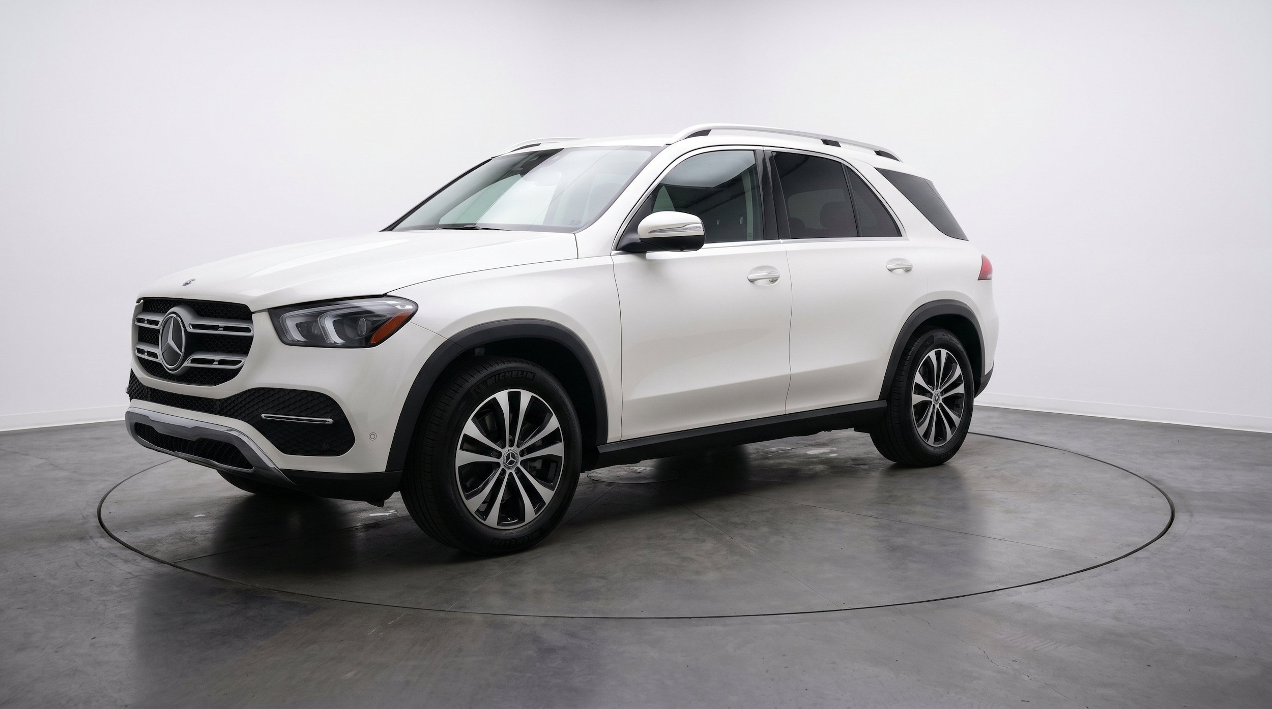 Thumbnail: 2026 Mercedes-Benz GLE - 3