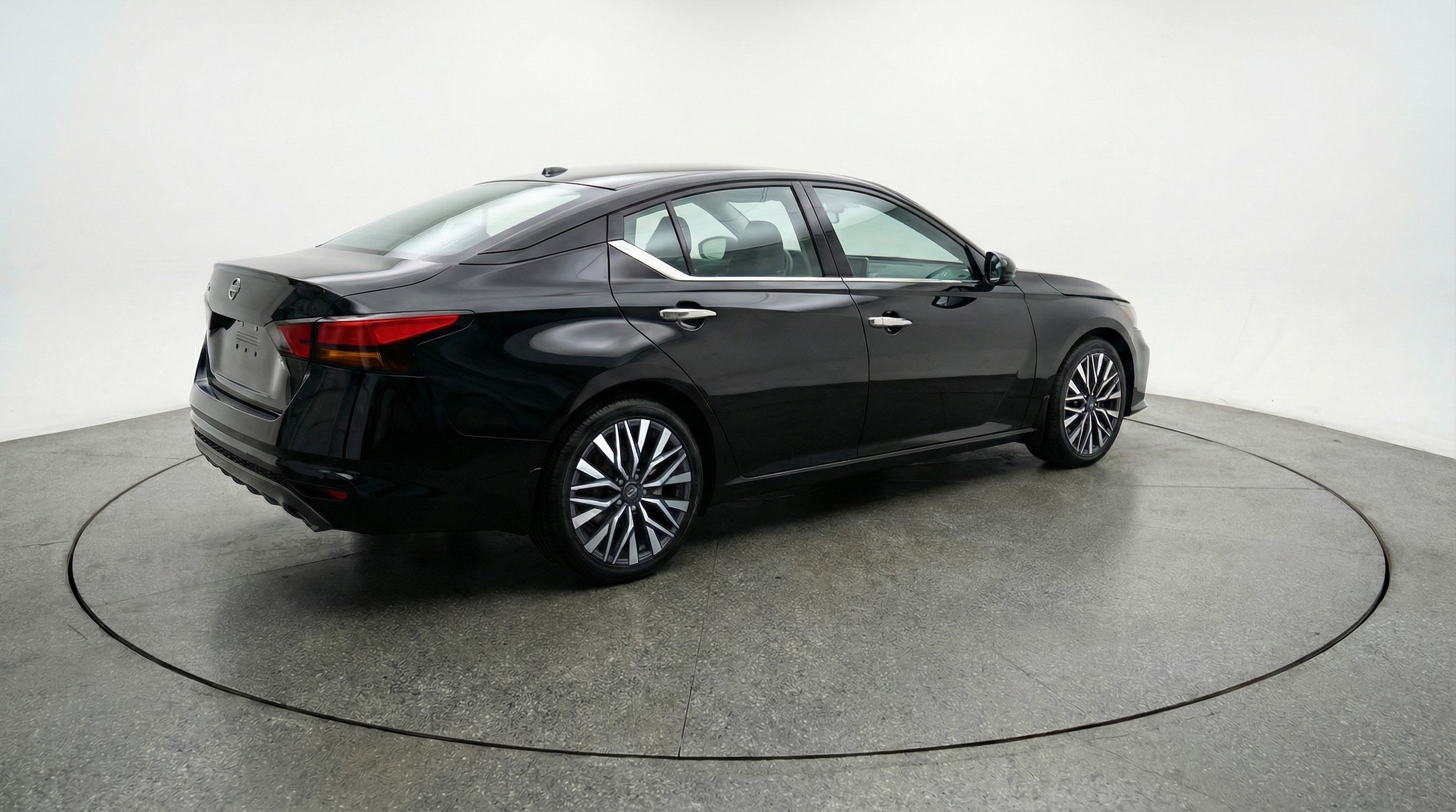 Thumbnail: 2025 Nissan Altima - 7