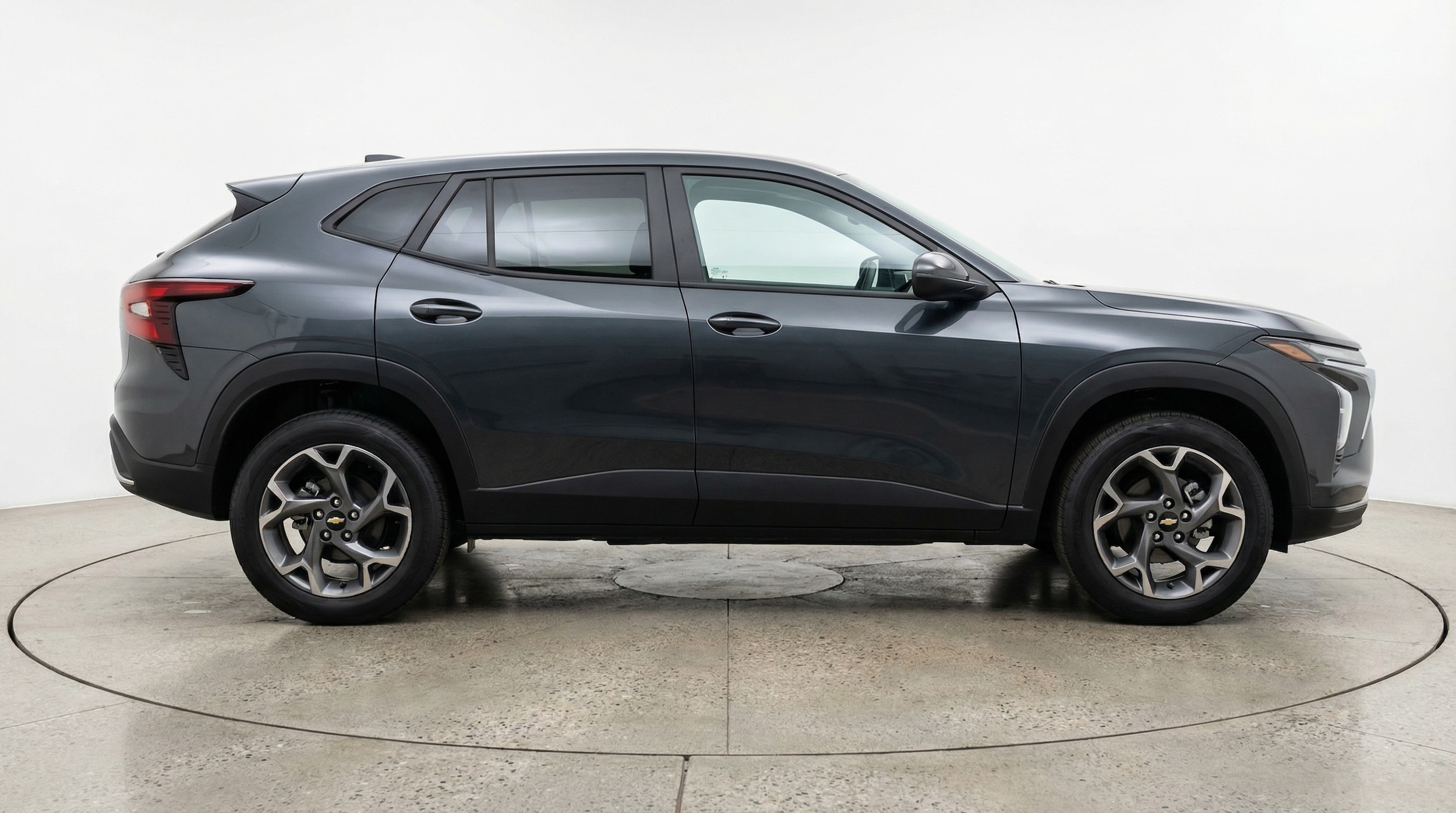 Thumbnail: 2025 Chevrolet Trax - 8