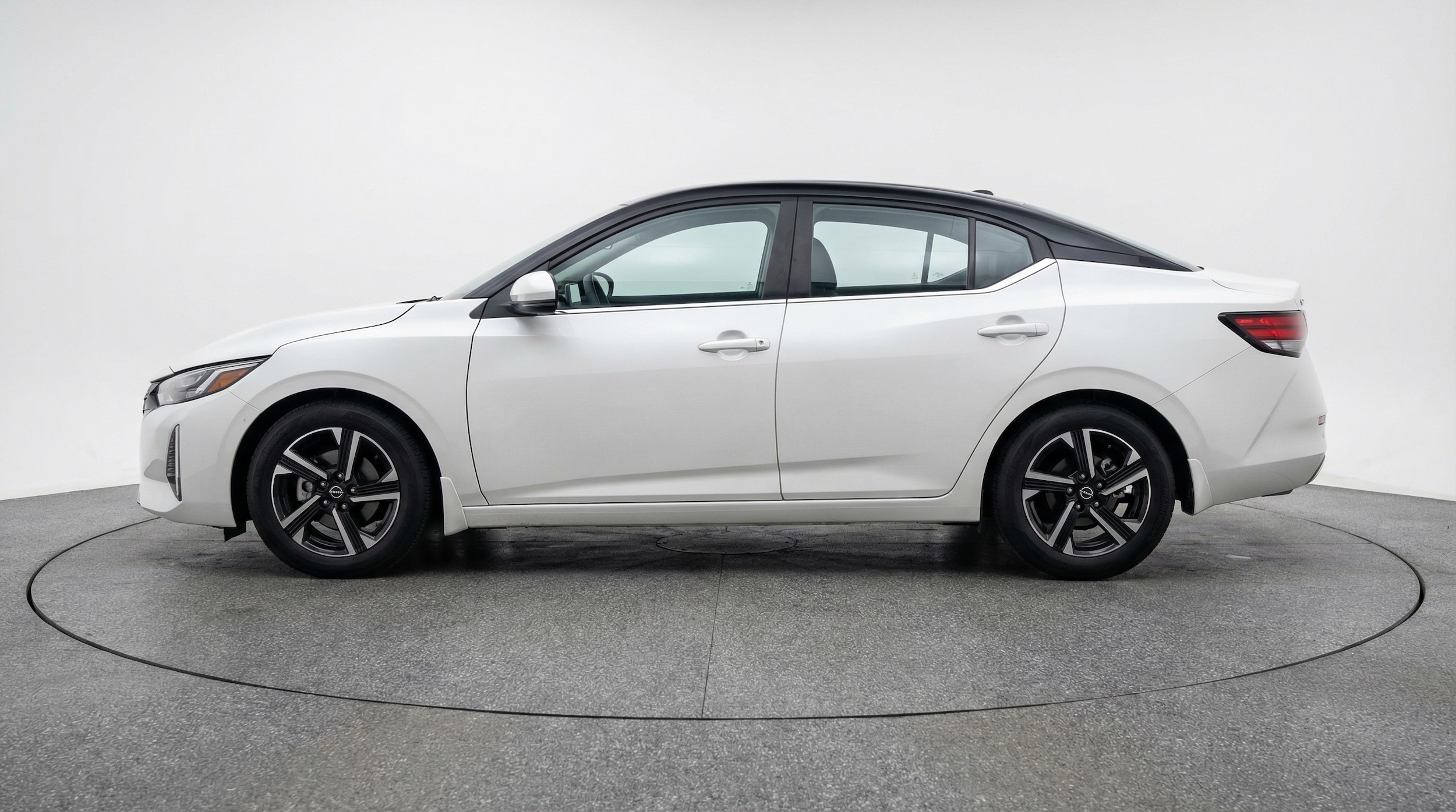 Thumbnail: 2025 Nissan Sentra - 4